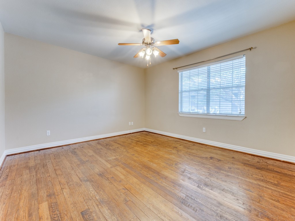4708B Bradford Drive Dallas TX 75219