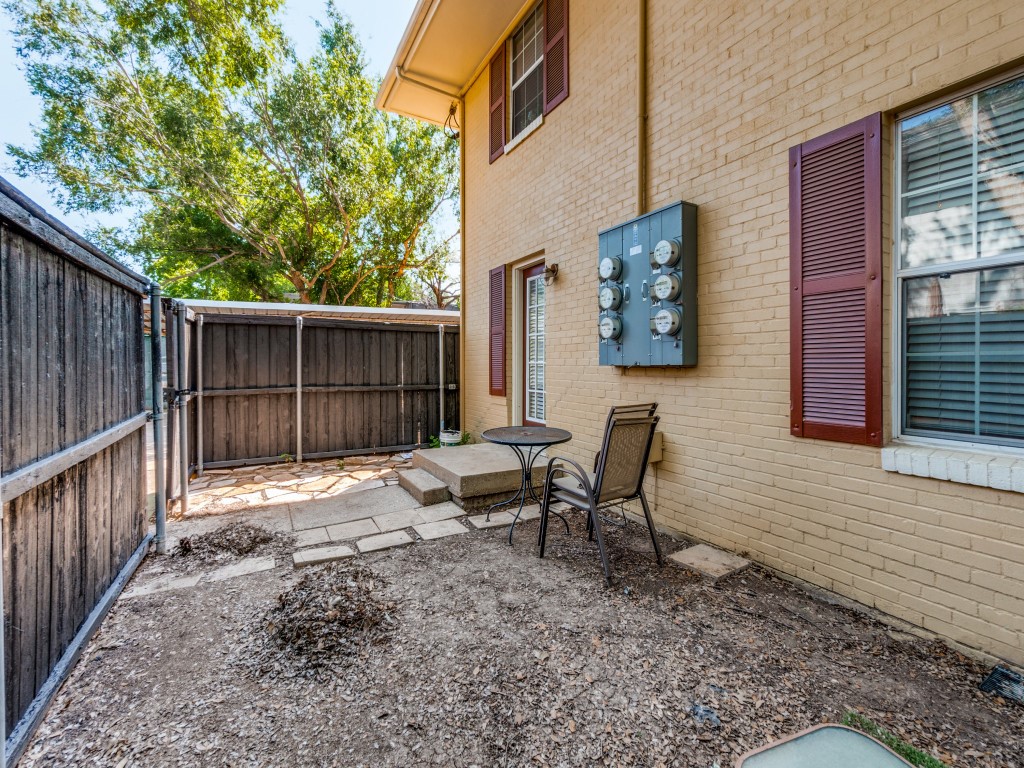 4708B Bradford Drive Dallas TX 75219