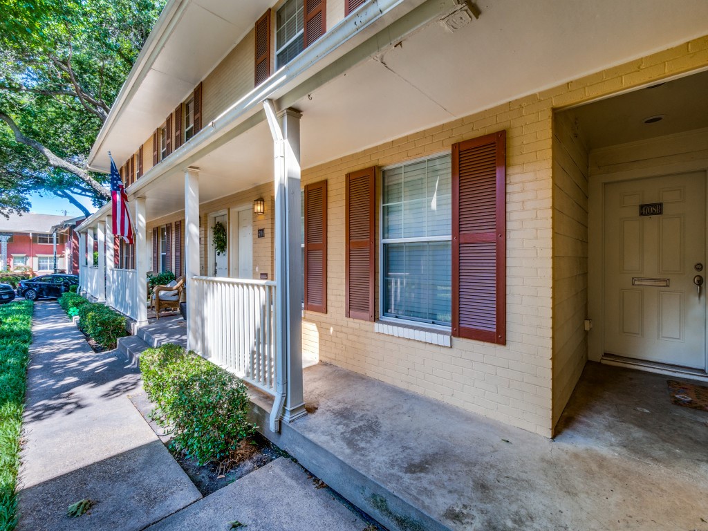 4708B Bradford Drive Dallas TX 75219
