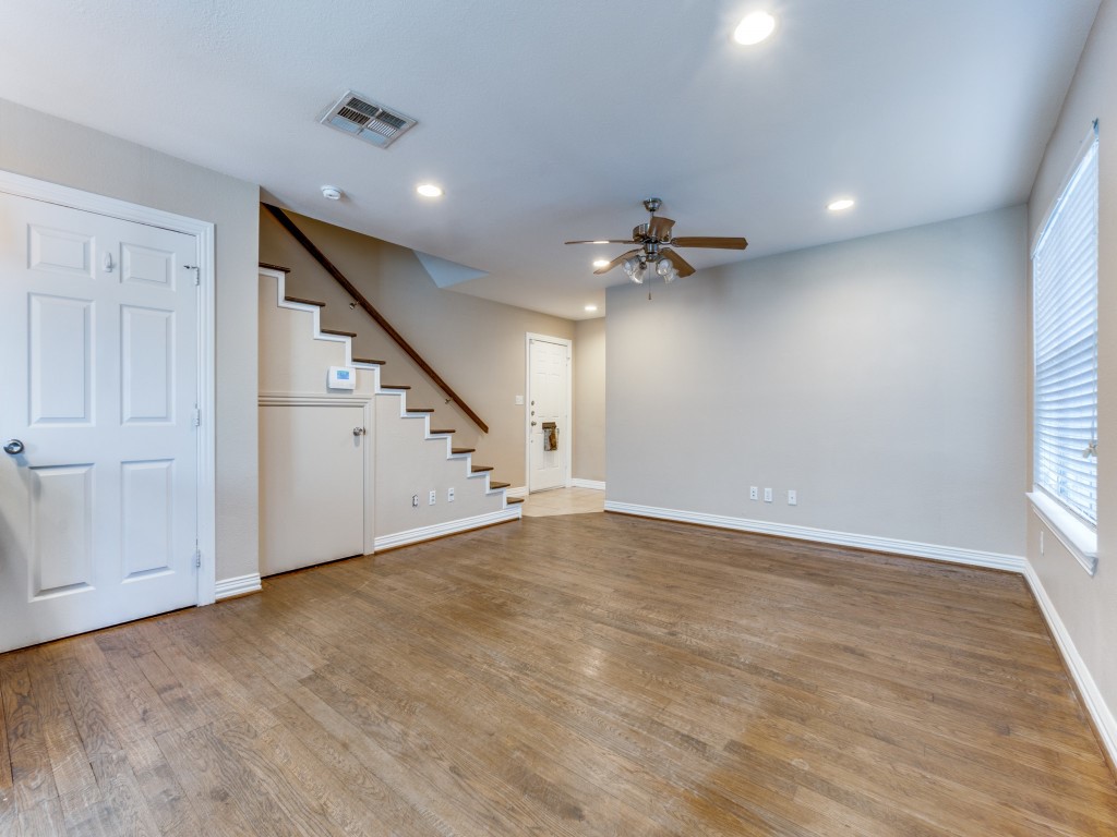 4708B Bradford Drive Dallas TX 75219