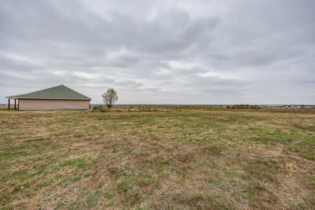 17877 Fm 902 Howe TX 75459