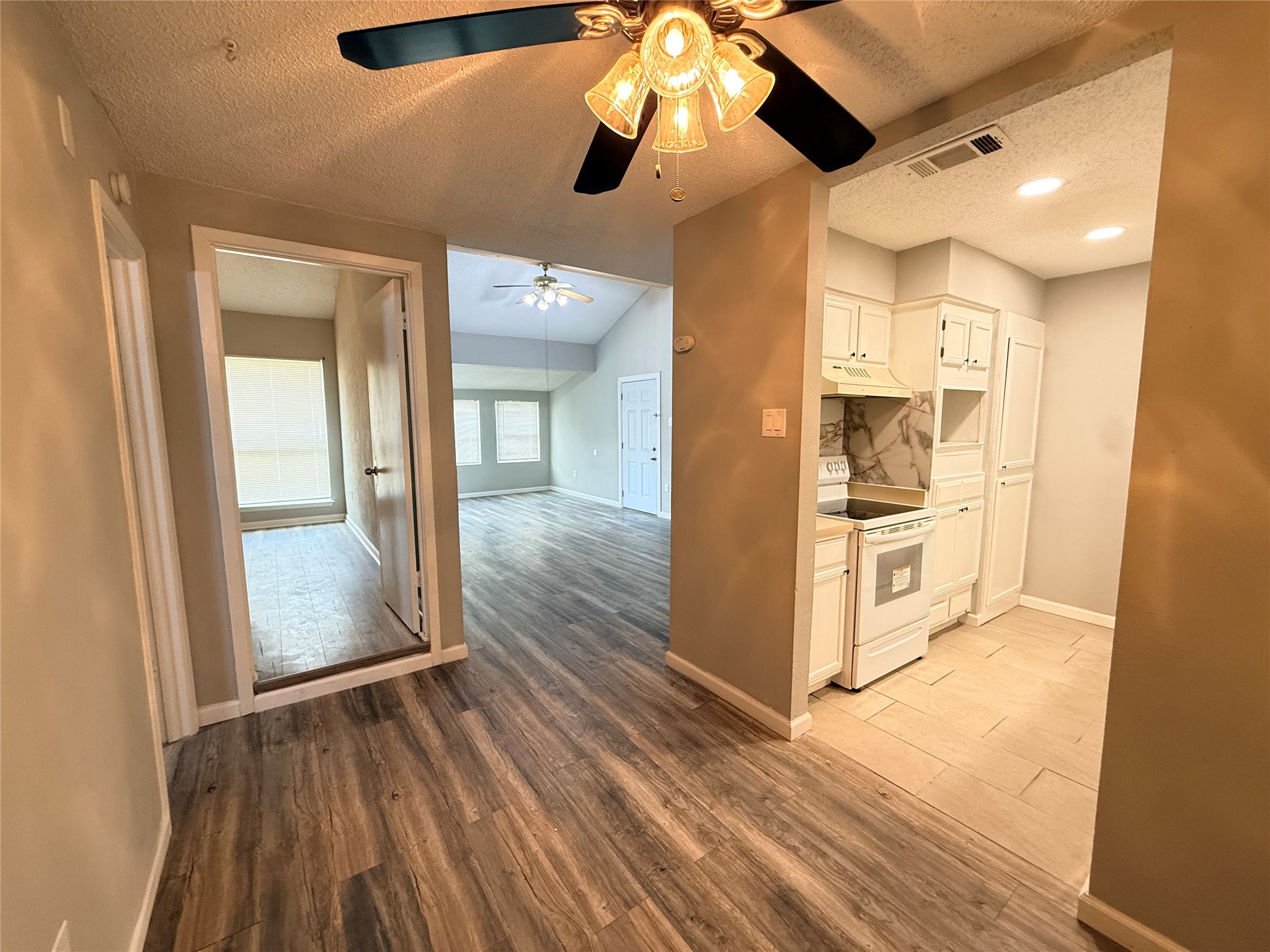 9696 Walnut Street Dallas TX 75243