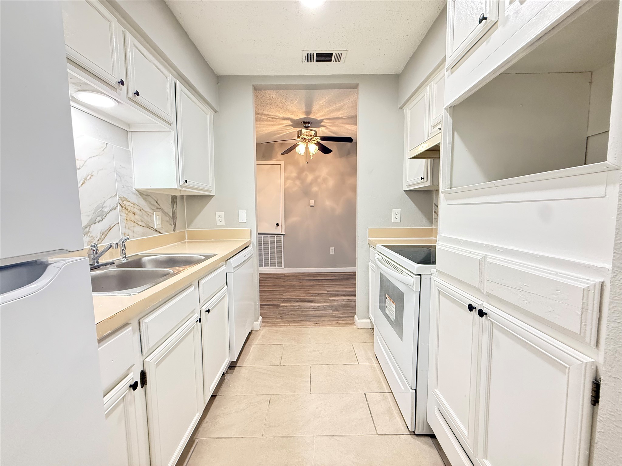 9696 Walnut Street Dallas TX 75243