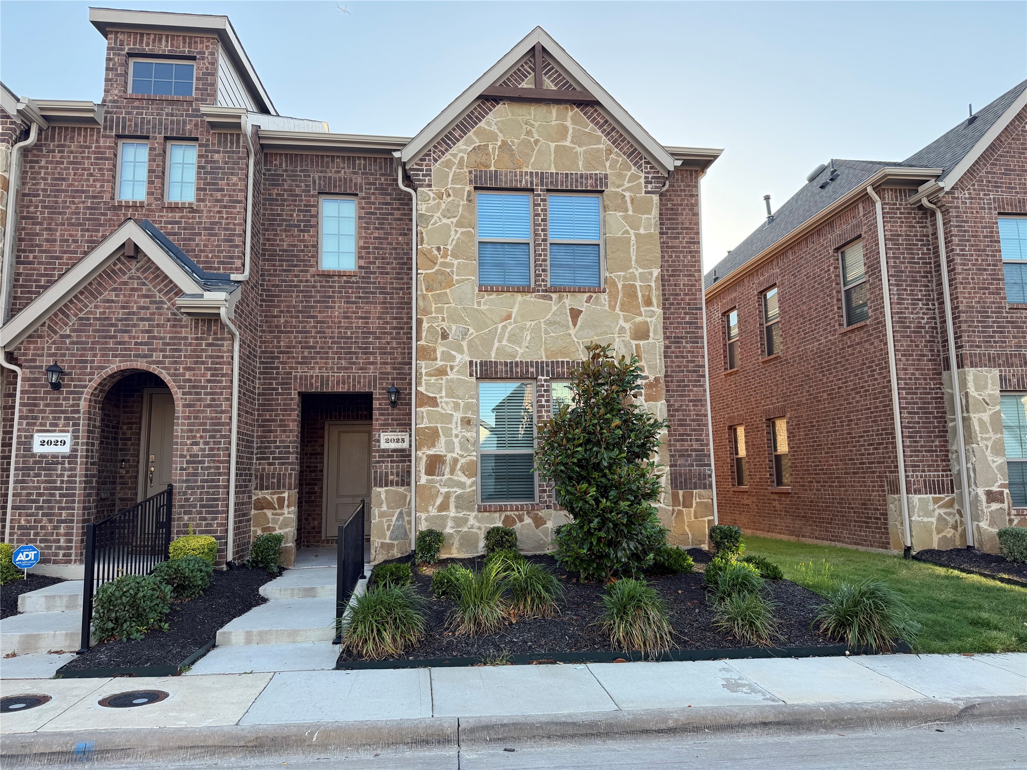2025 Buffalo Hill Drive Mesquite TX 75149