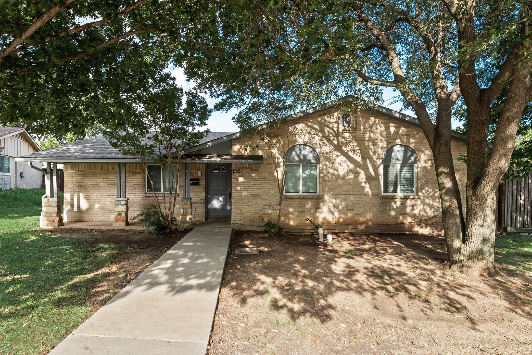 2121 Austin Drive Carrollton TX 75006