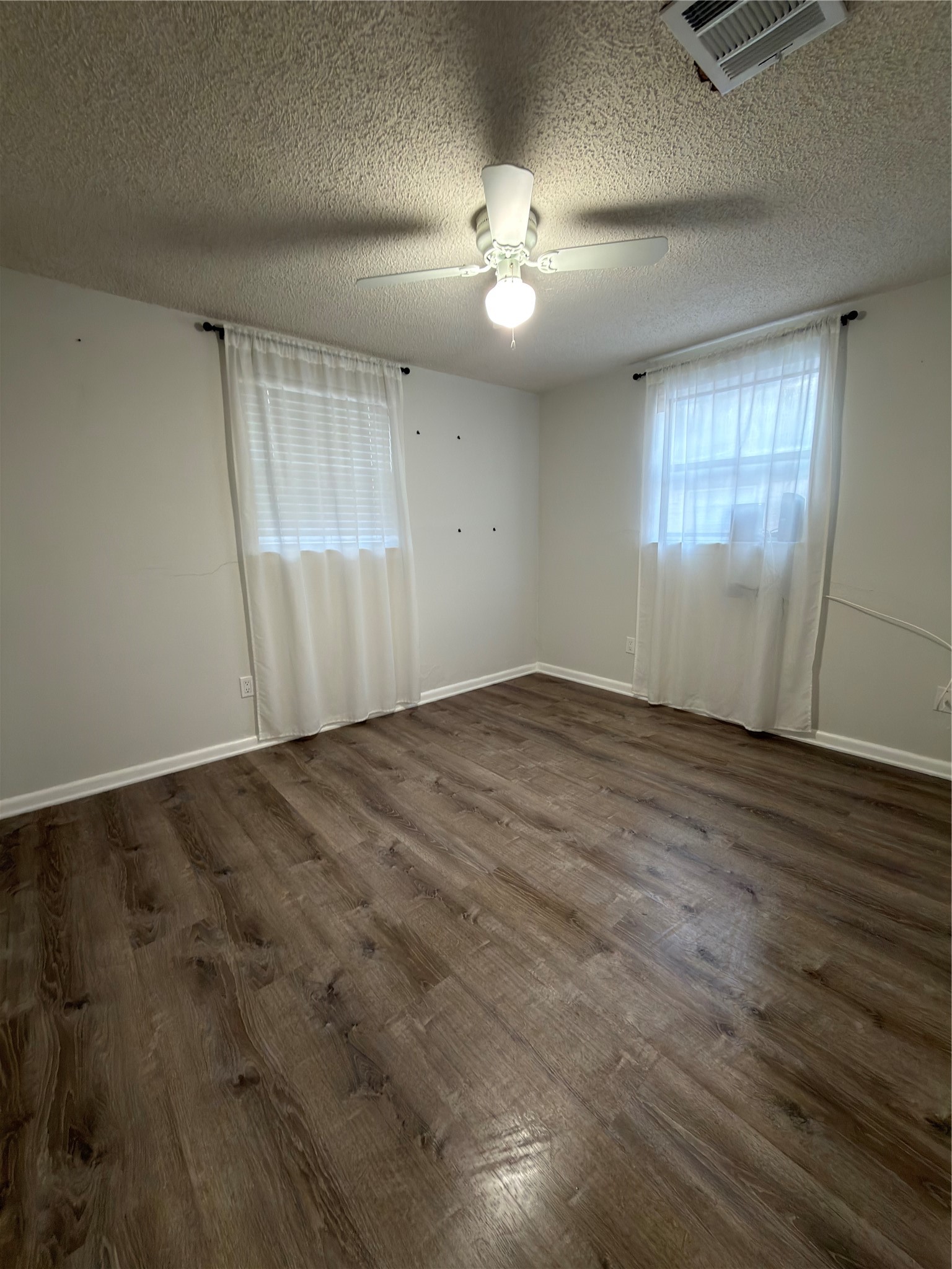 2426 May Lane Grand Prairie TX 75050