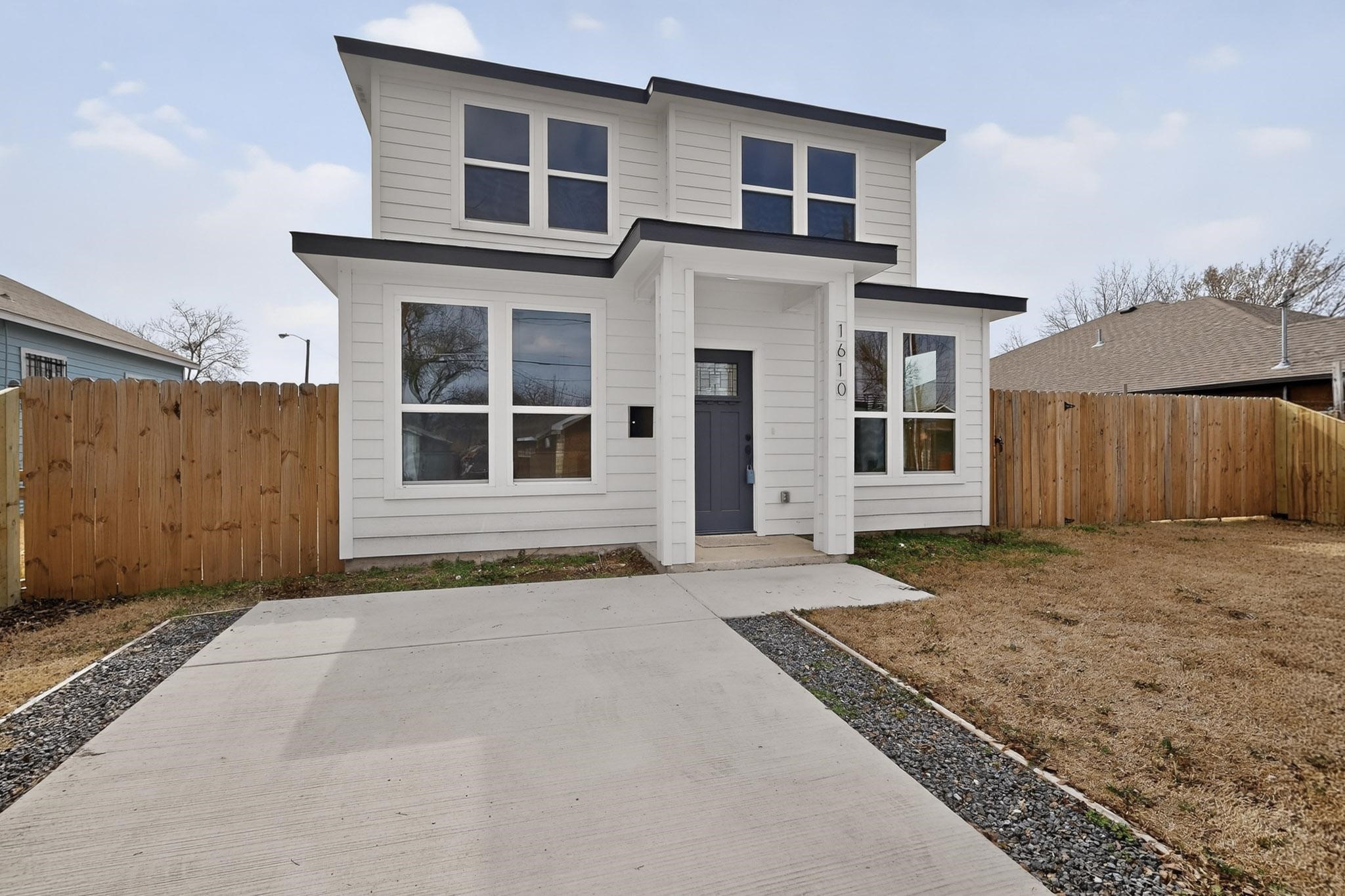 1610 Life Avenue Dallas TX 75212