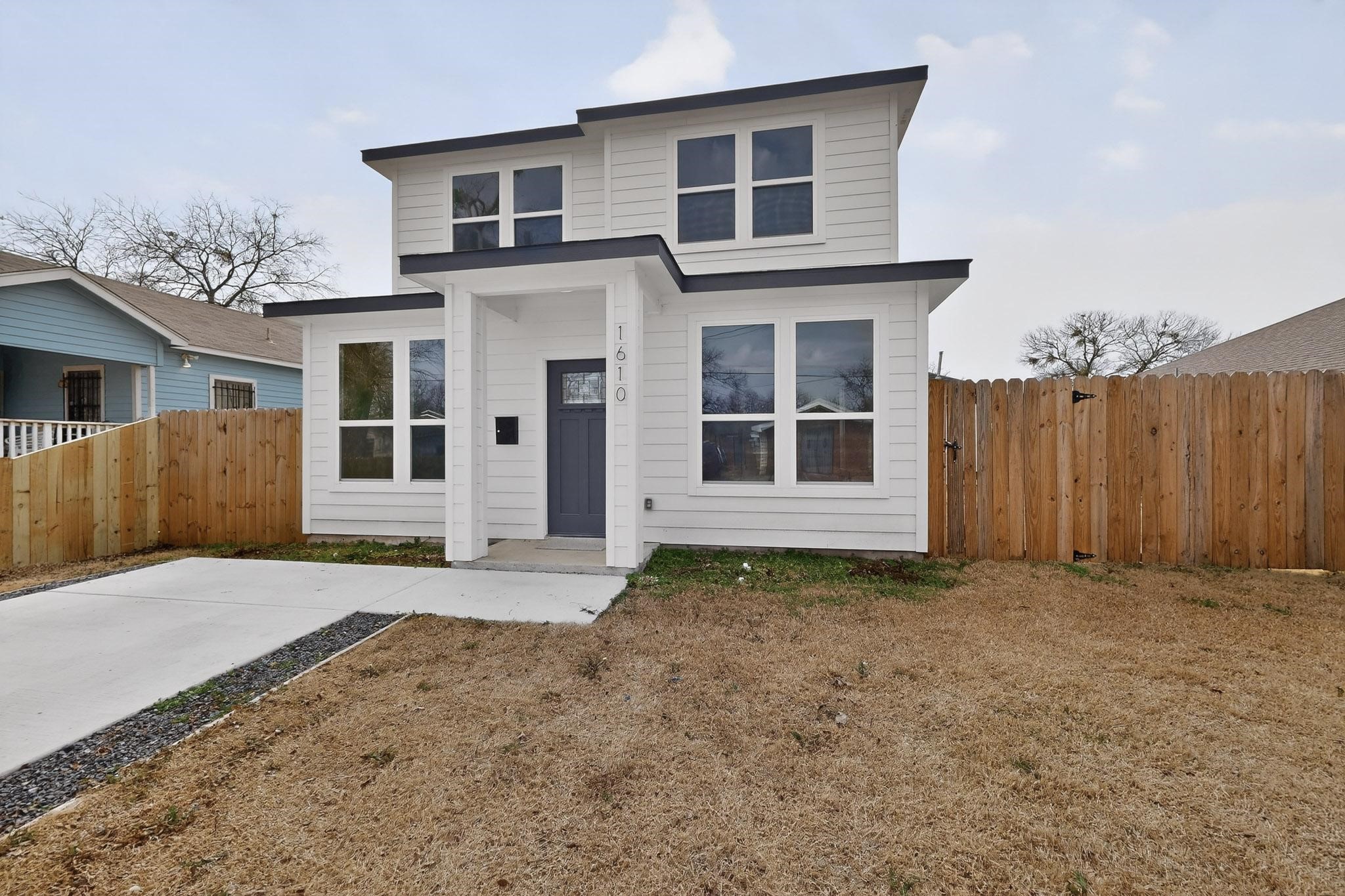 1610 Life Avenue Dallas TX 75212