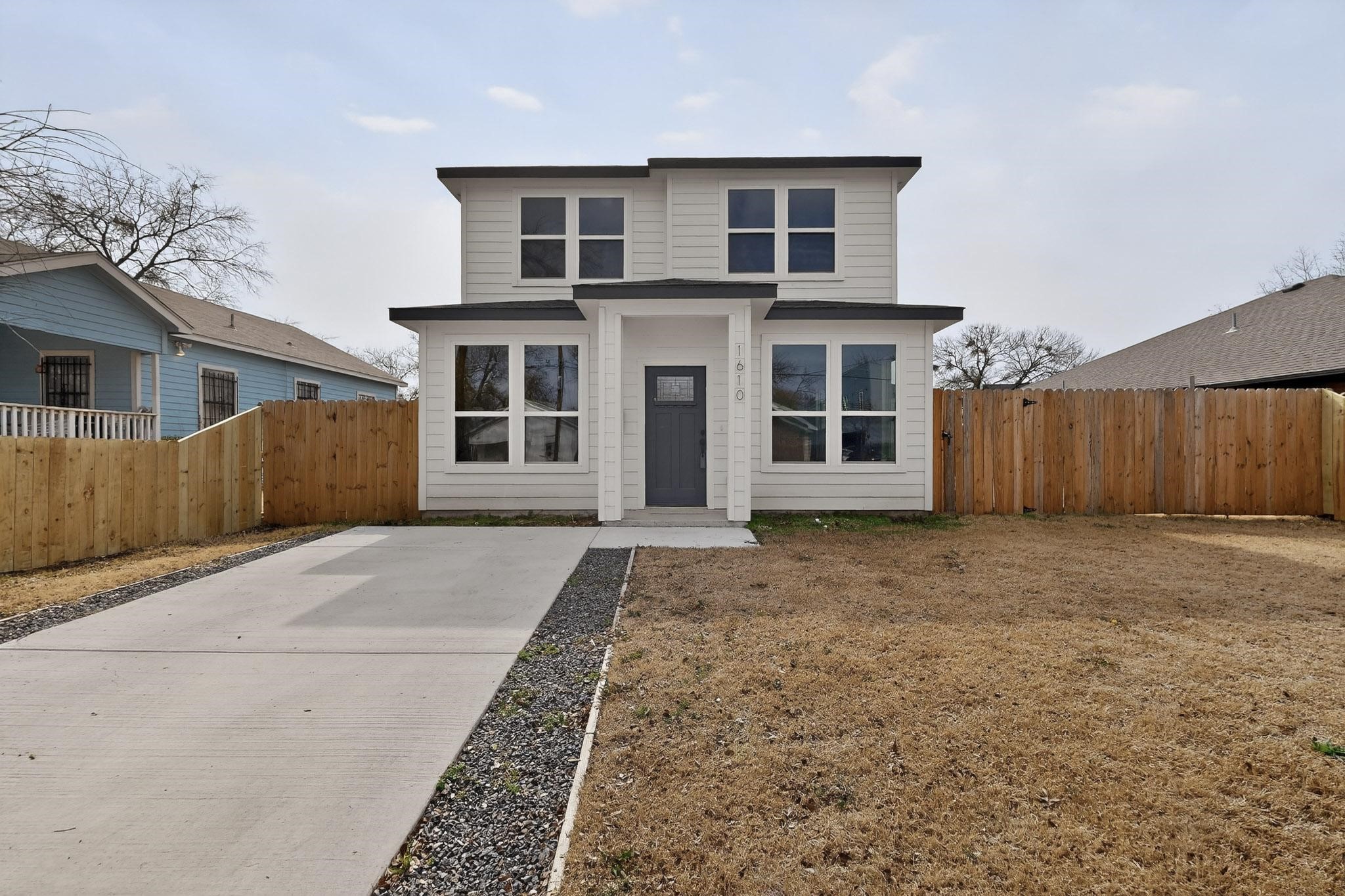 1610 Life Avenue Dallas TX 75212