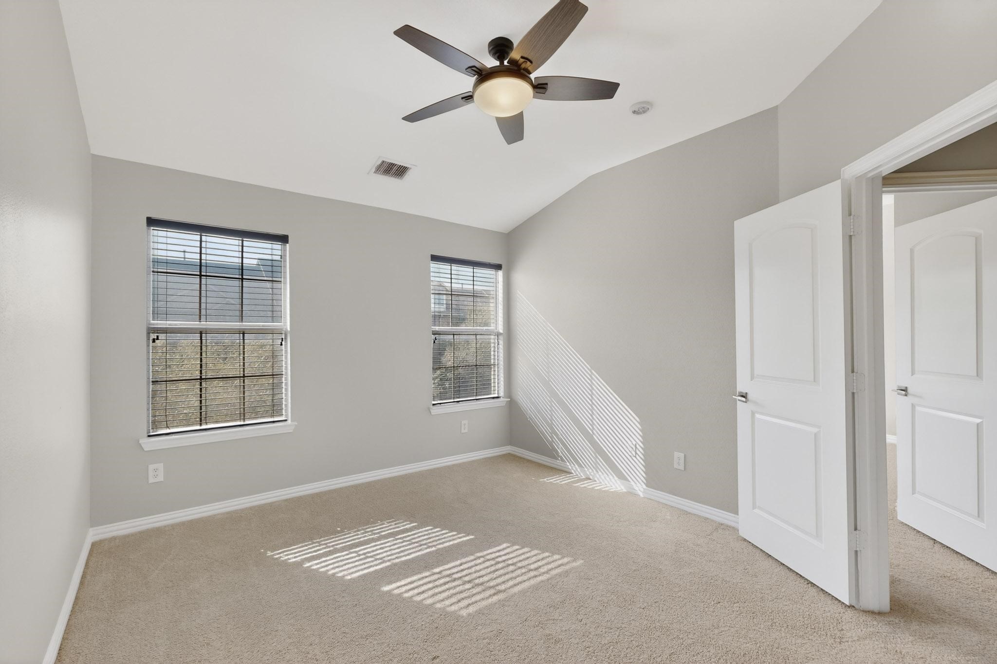 1527 Biltmore Lane Irving TX 75063