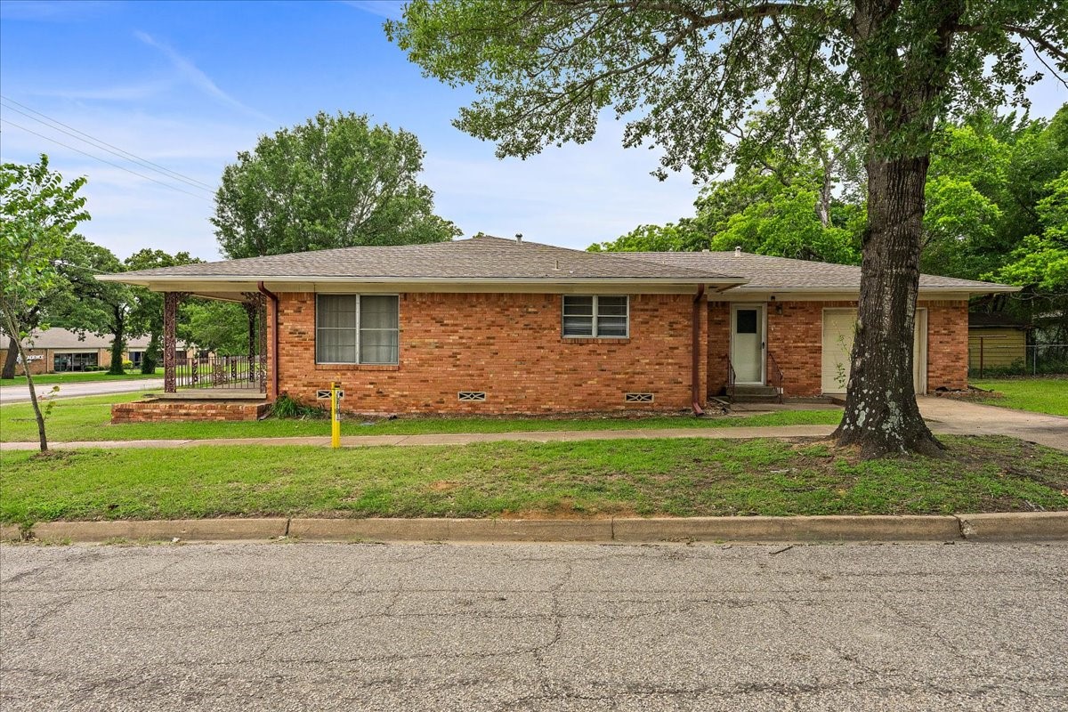 721 Main Street Teague TX 75860
