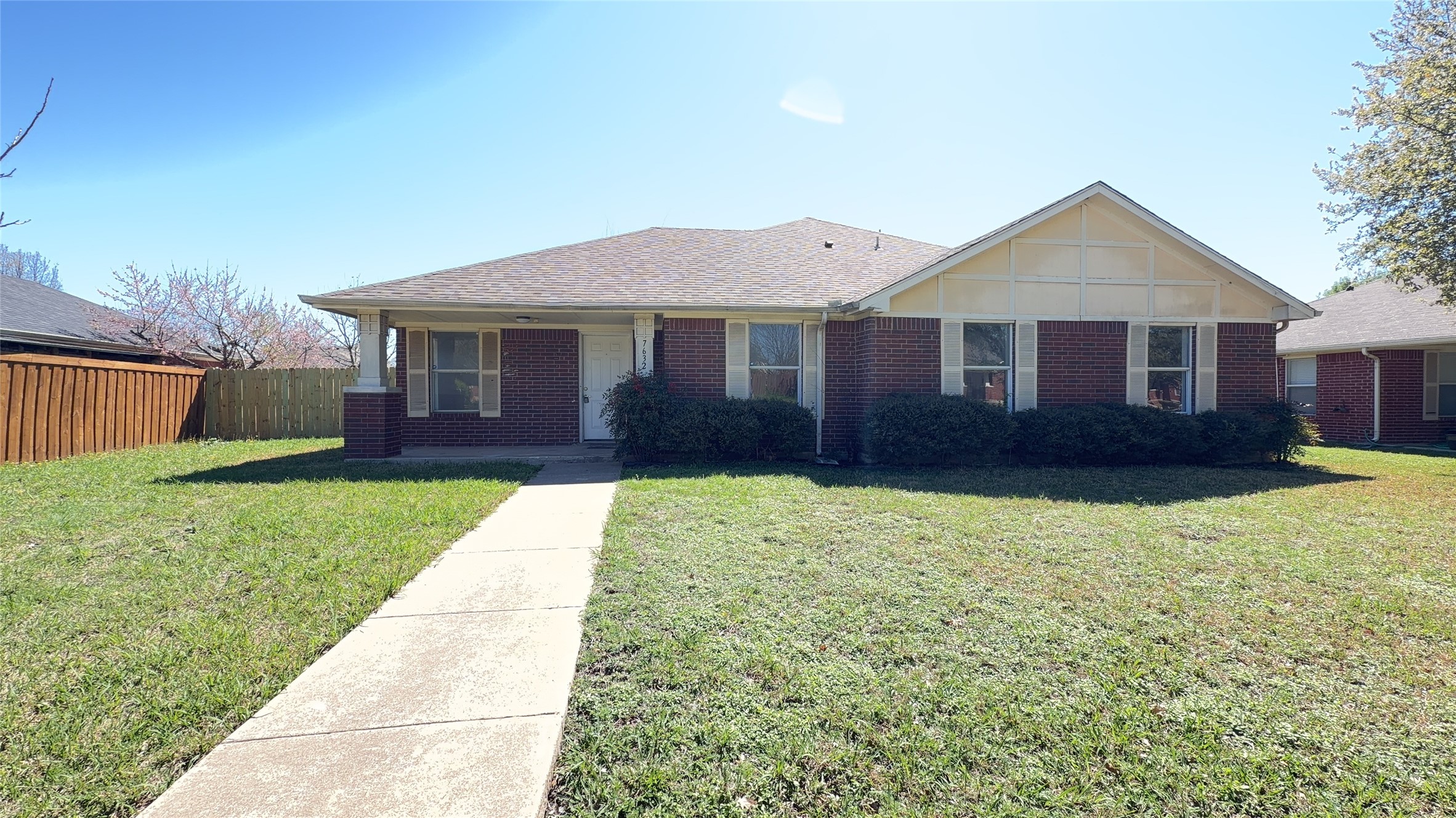 7632 Livvie Meador Lane Dallas TX 75227
