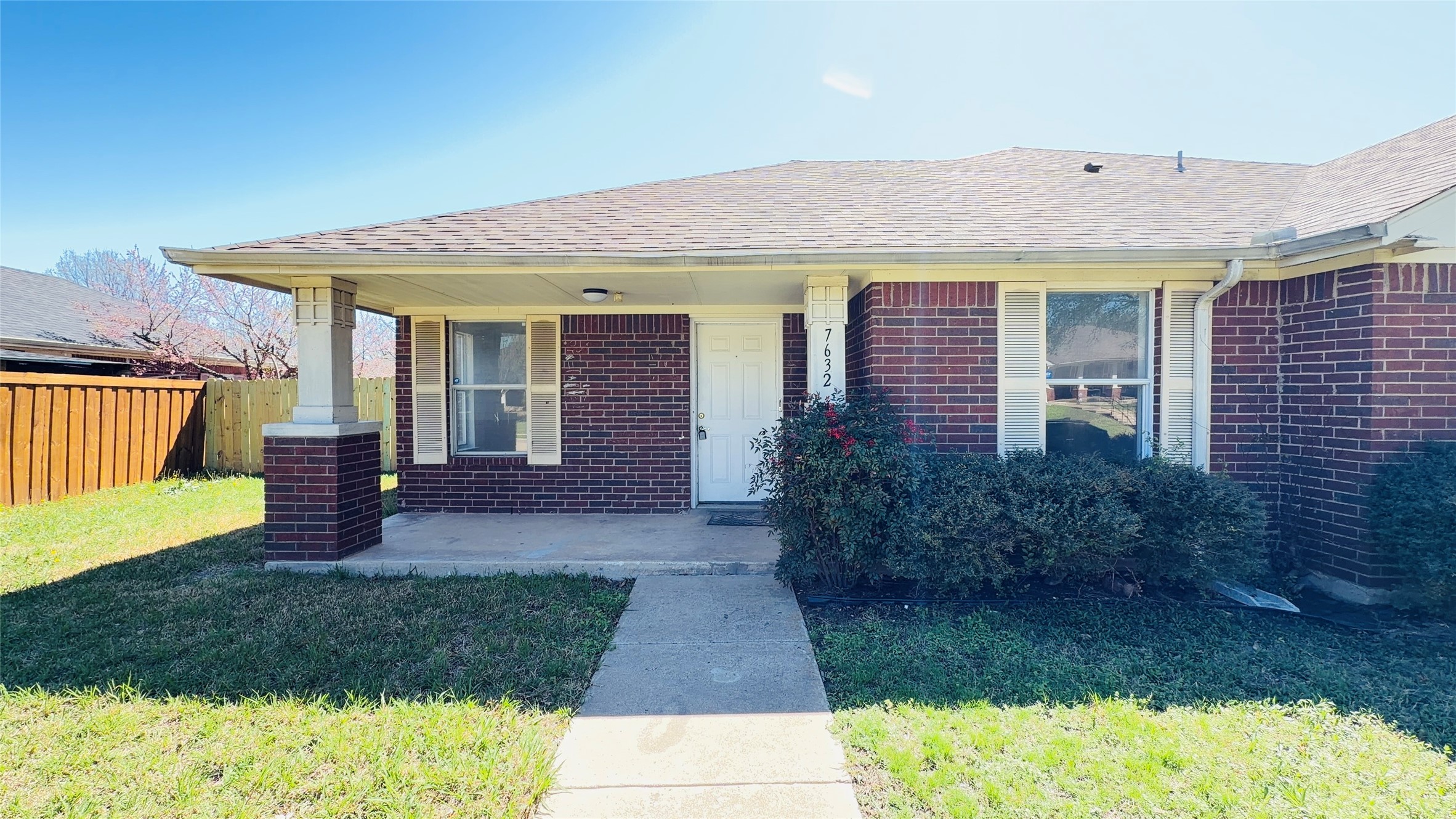 7632 Livvie Meador Lane Dallas TX 75227