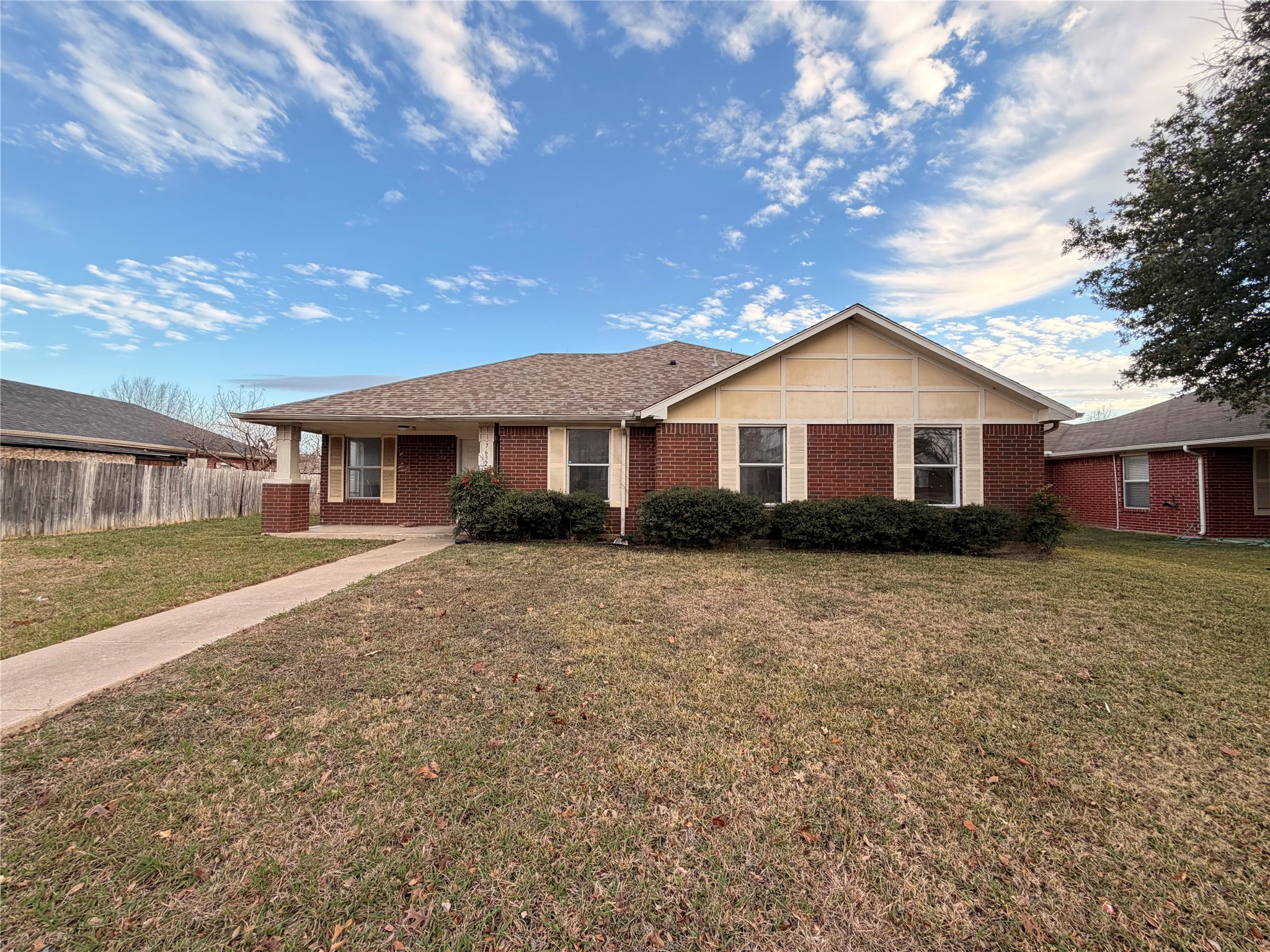 7632 Livvie Meador Lane Dallas TX 75227