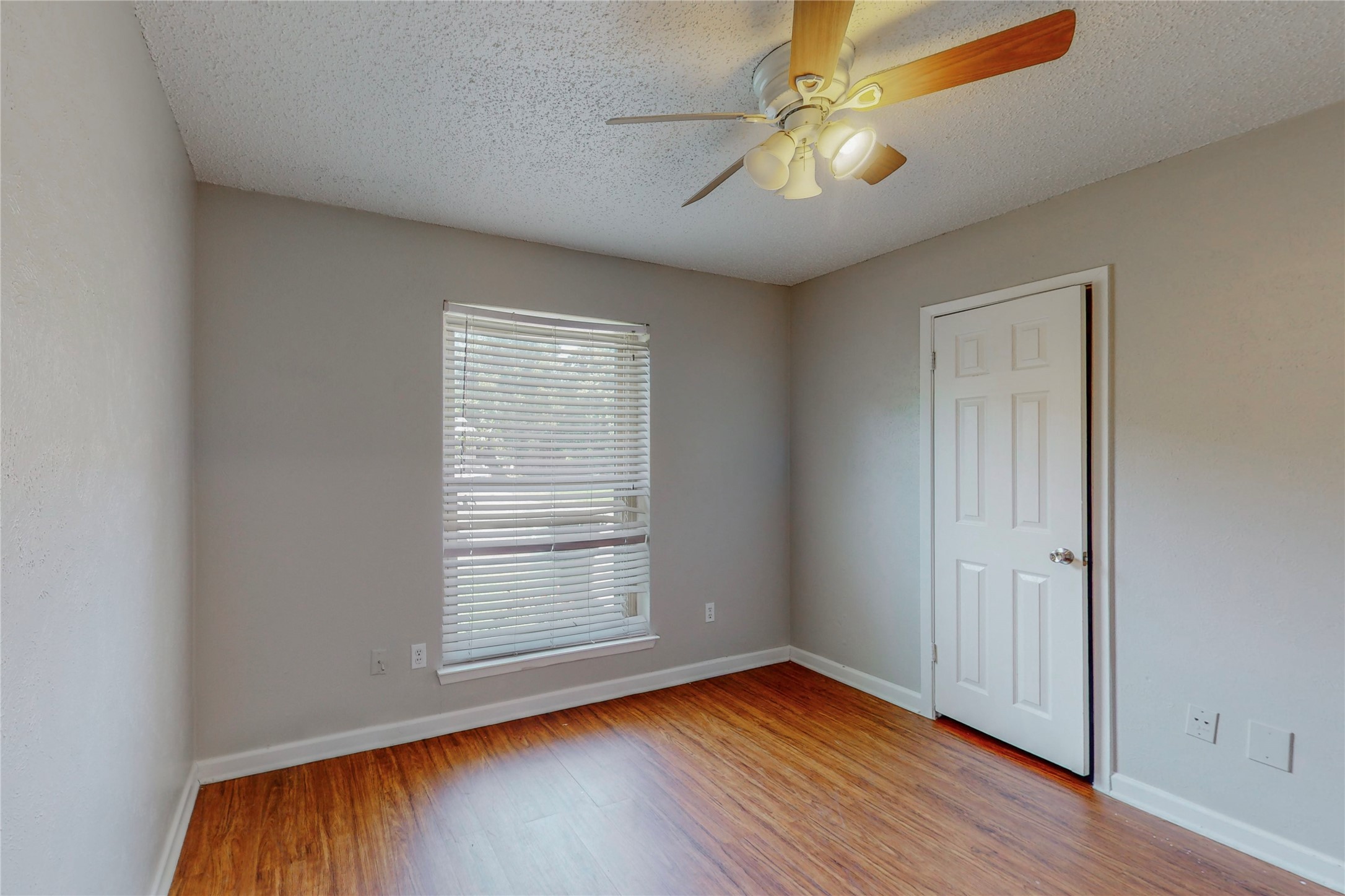 2307 Dartmouth Drive Arlington TX 76015