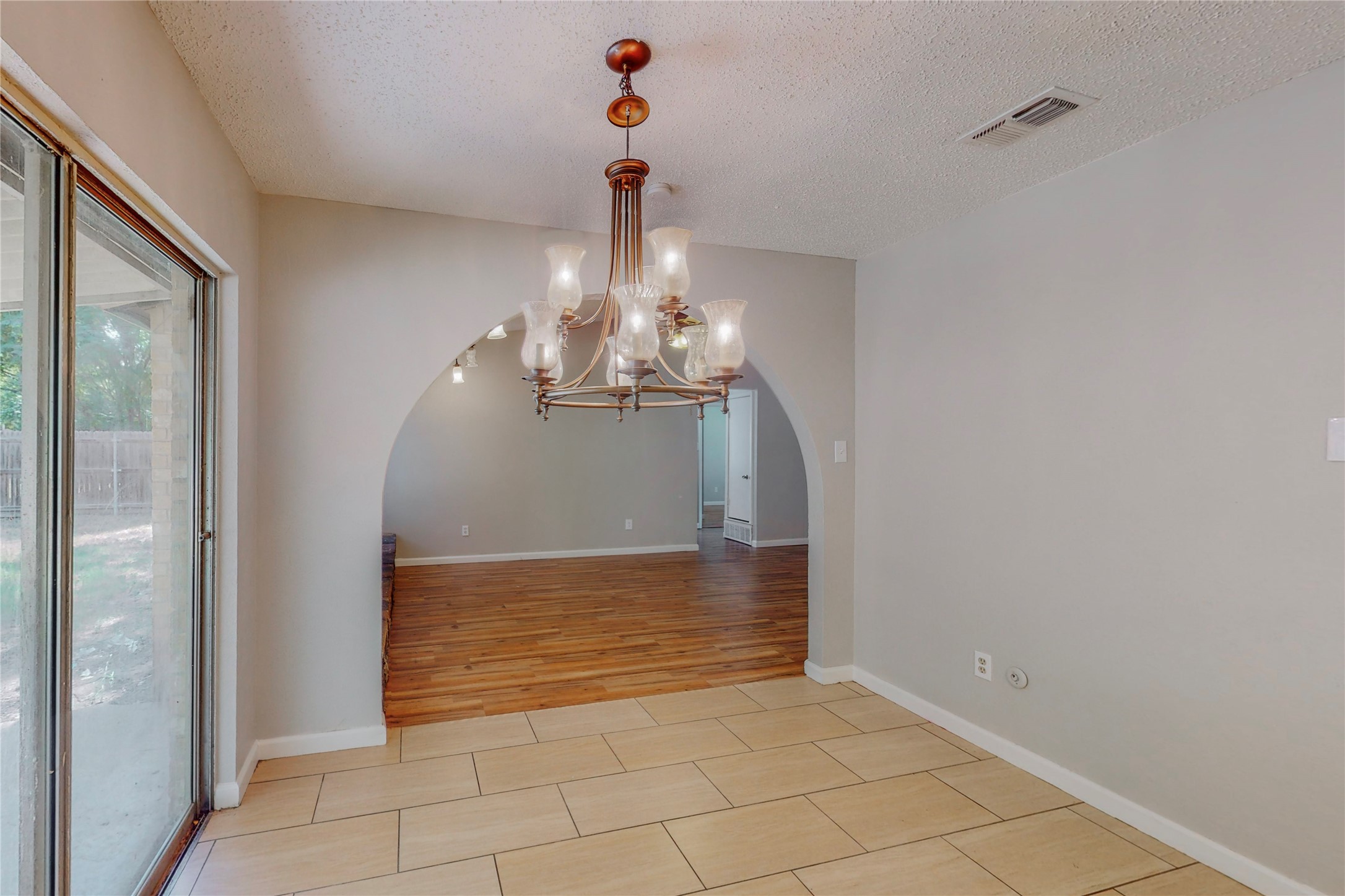 2307 Dartmouth Drive Arlington TX 76015