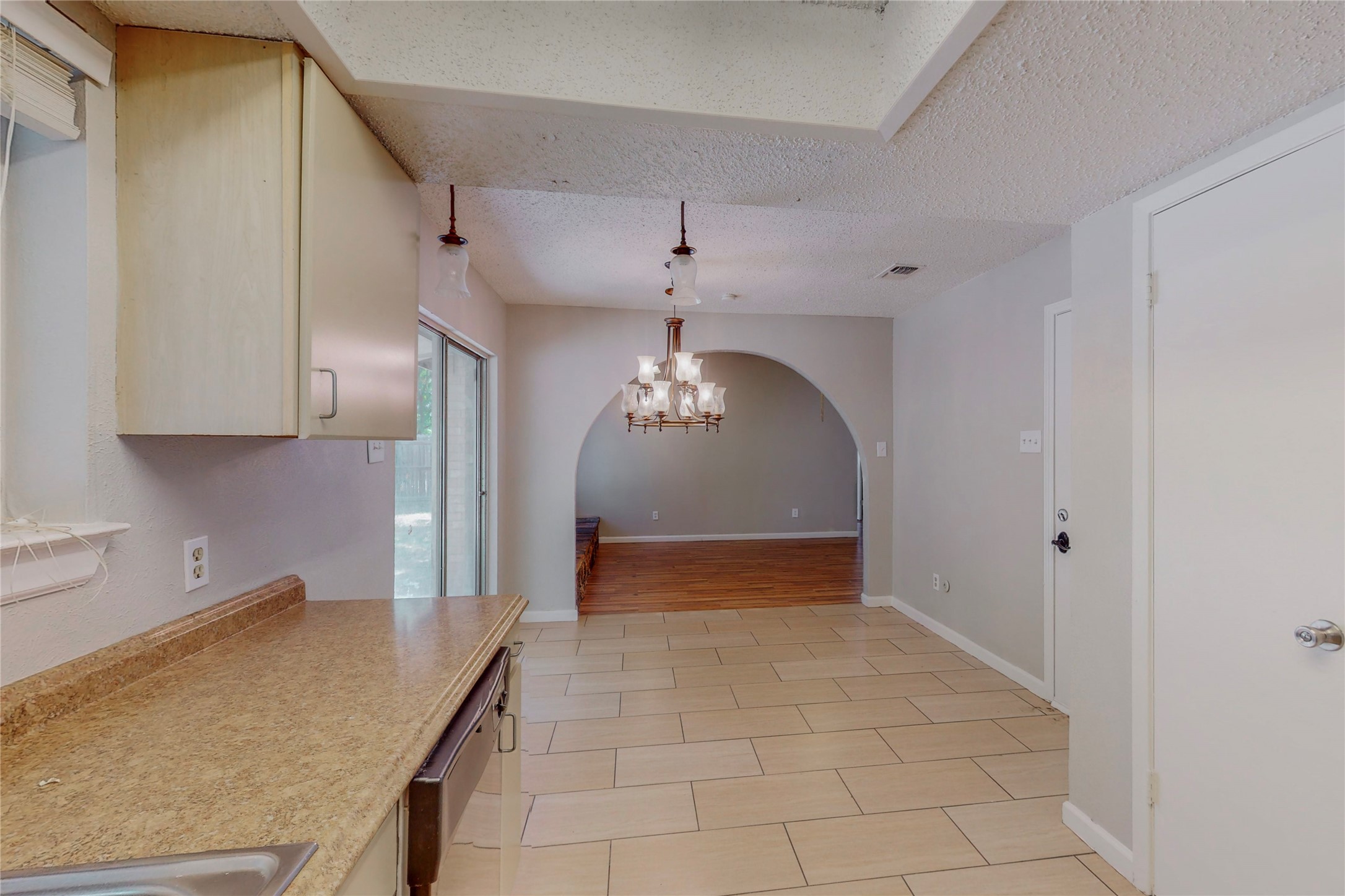 2307 Dartmouth Drive Arlington TX 76015