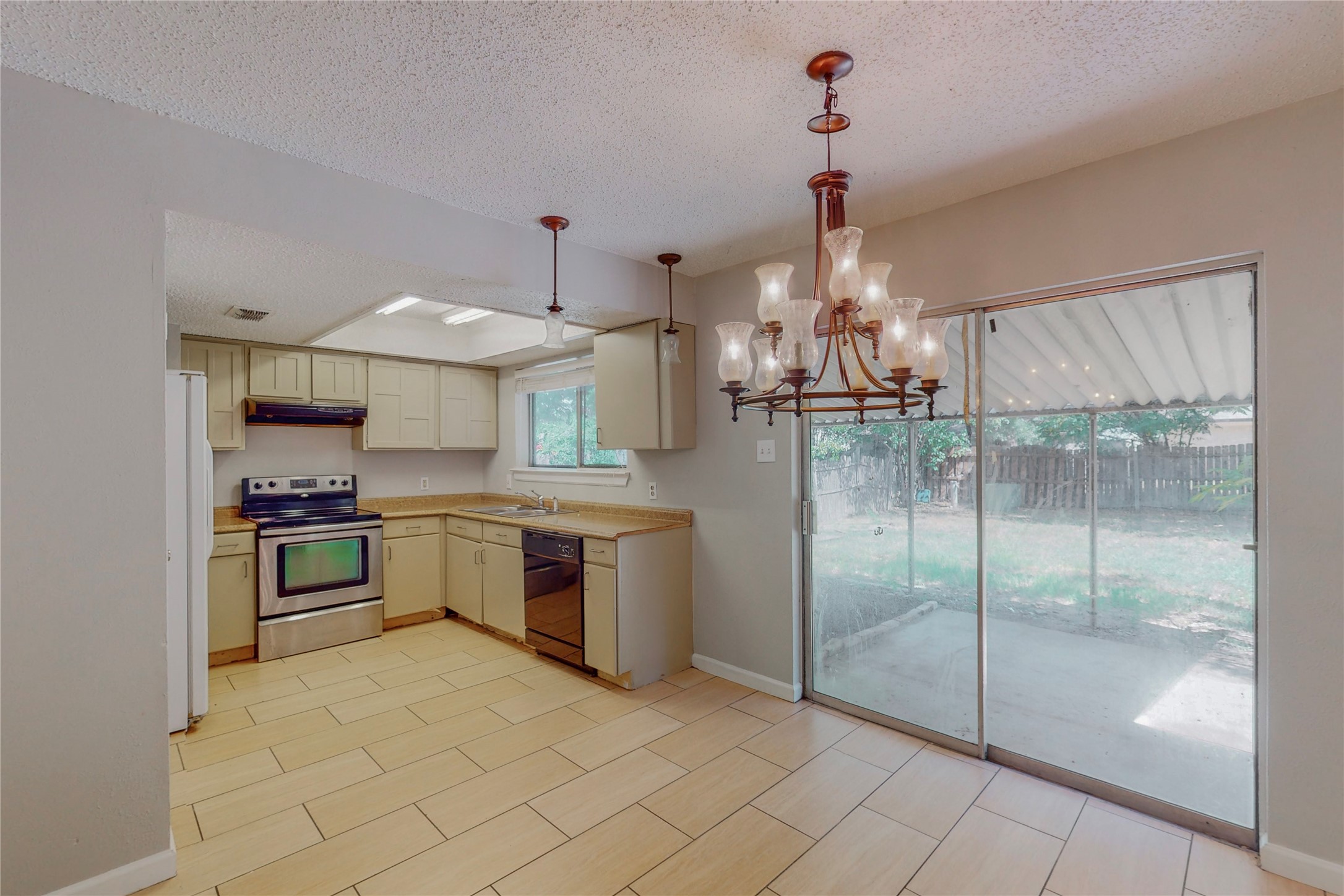 2307 Dartmouth Drive Arlington TX 76015