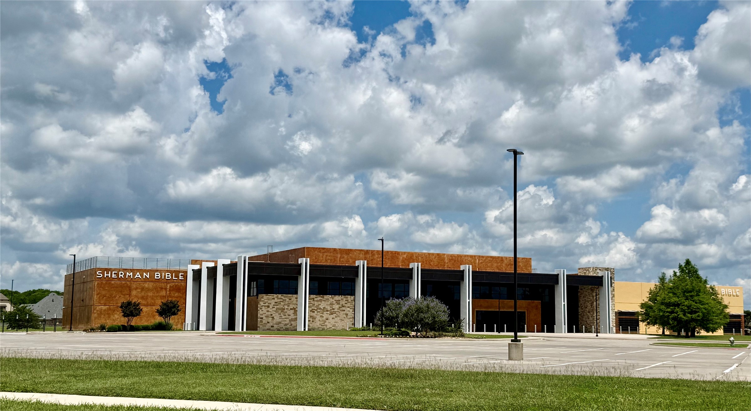 2307 Norwood Street Sherman TX 75092