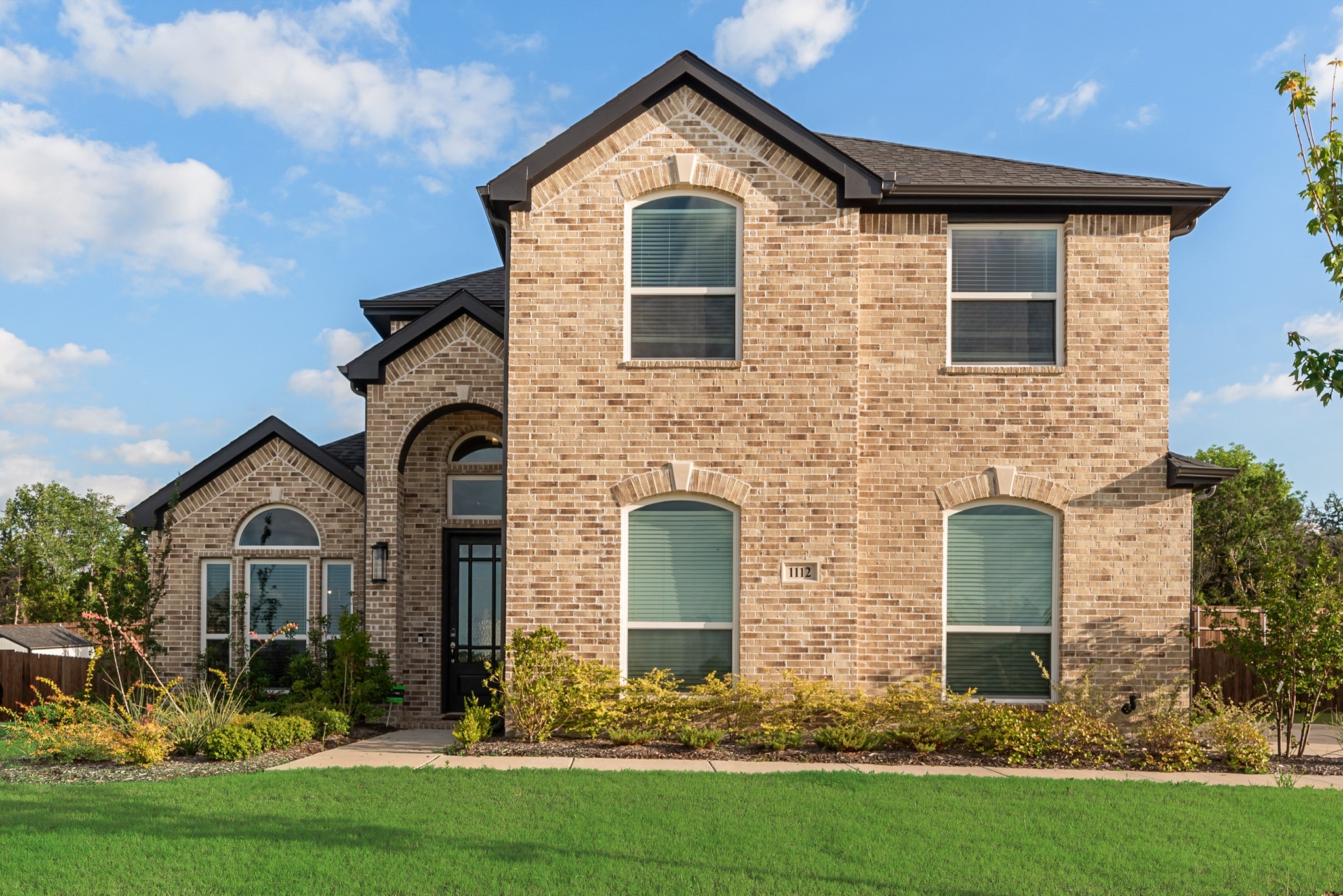 1112 E Hidden Lakes Drive Desoto TX 75115