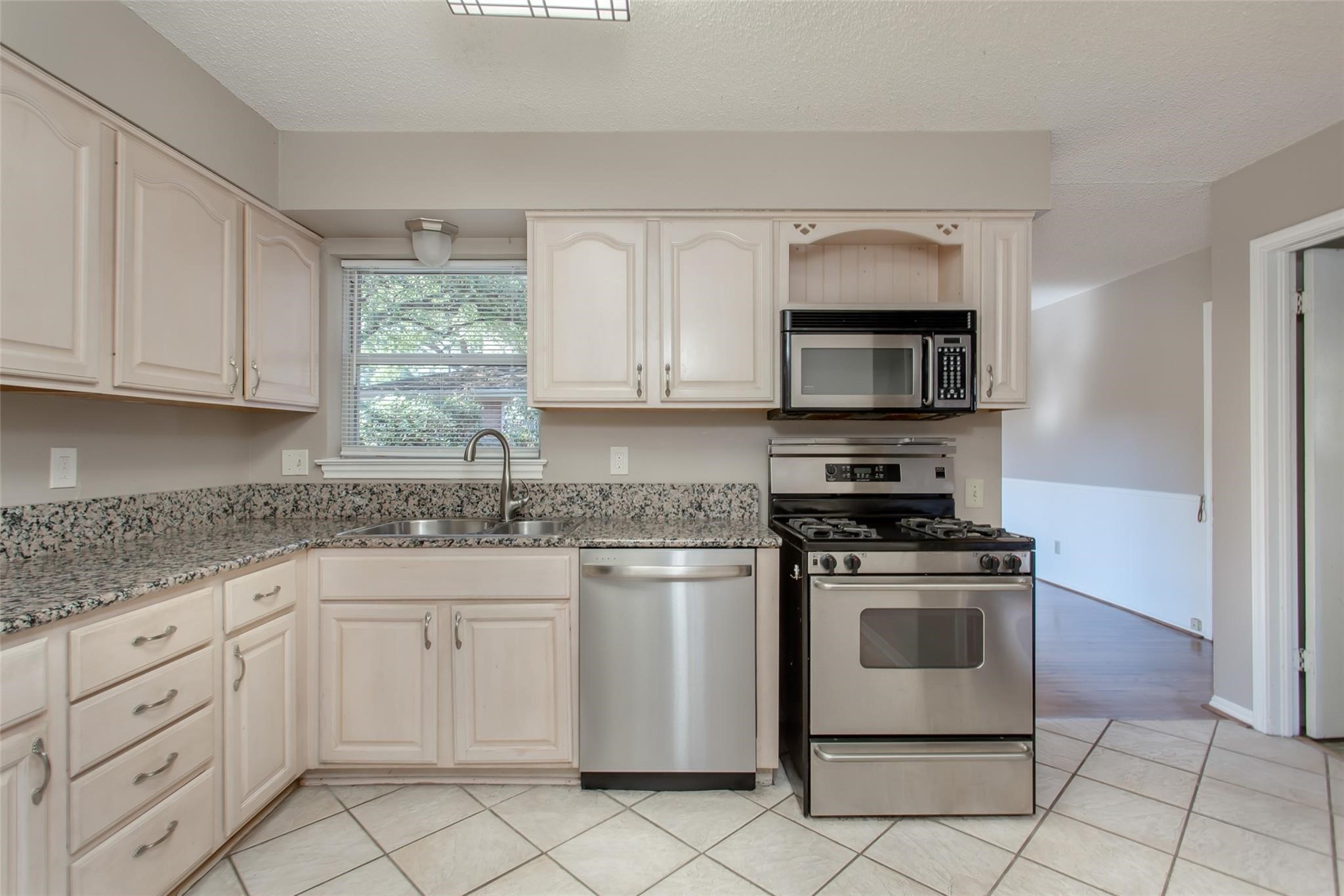 6912 Wake Forrest Drive Dallas TX 75214