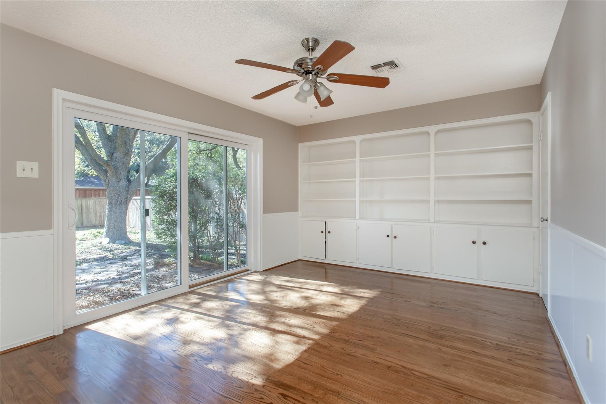6912 Wake Forrest Drive Dallas TX 75214