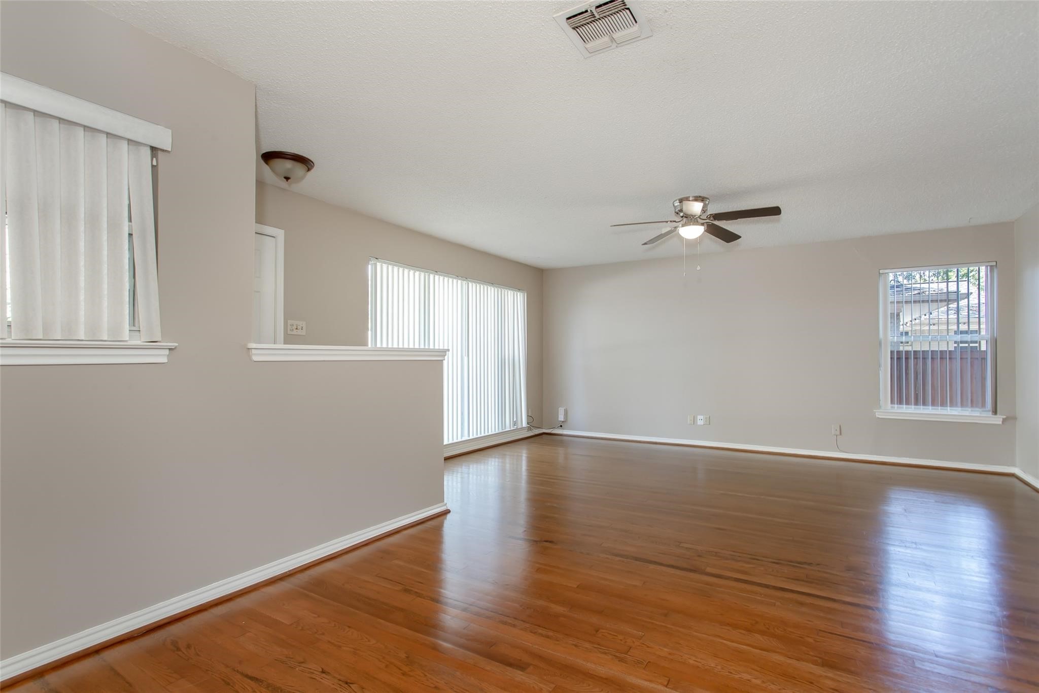 6912 Wake Forrest Drive Dallas TX 75214