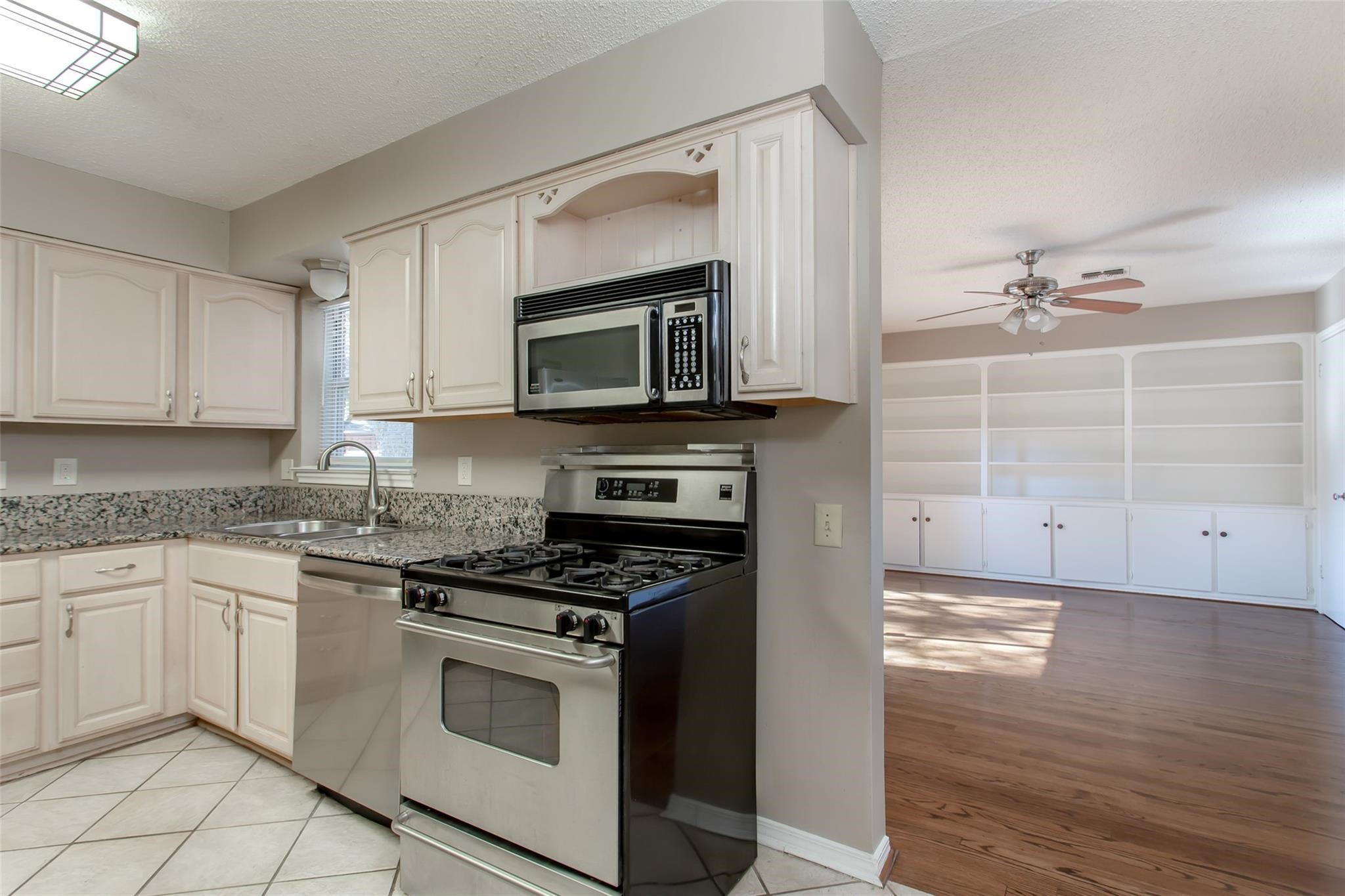 6912 Wake Forrest Drive Dallas TX 75214