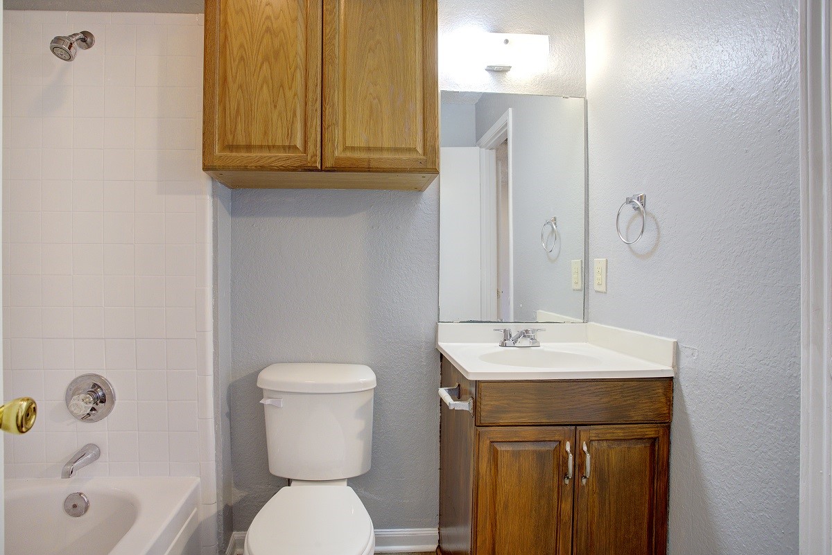 313 Queens Court S Mansfield TX 76063