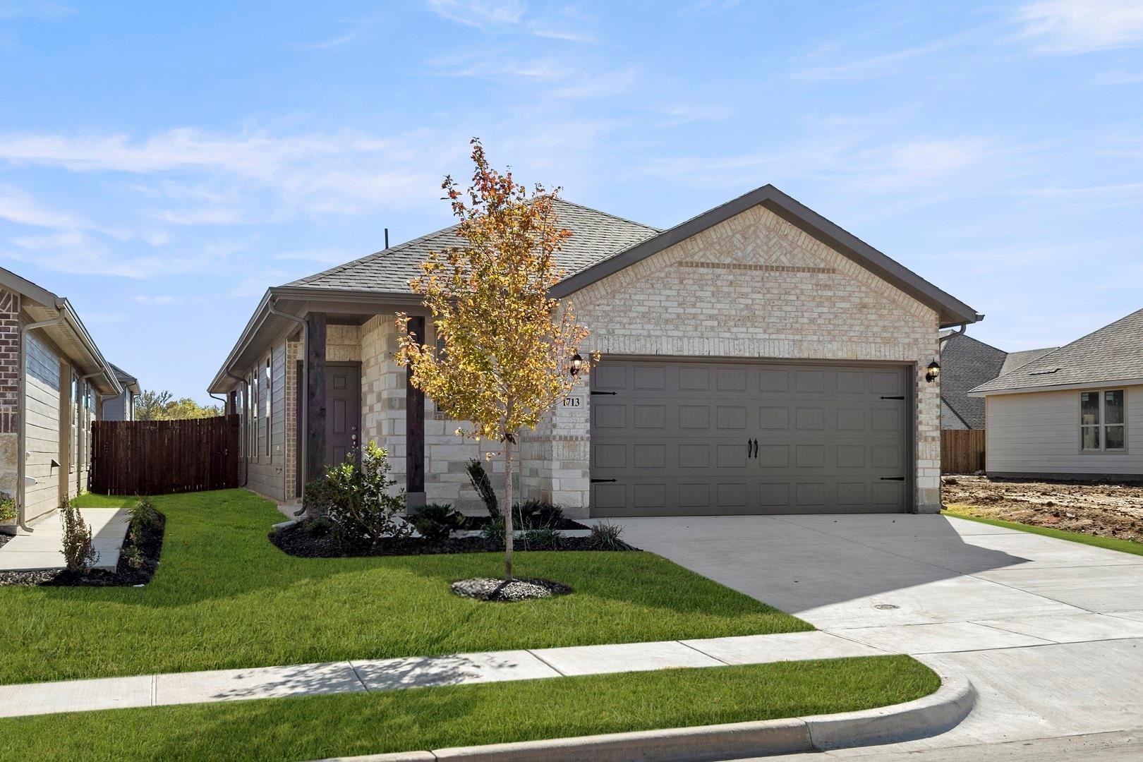 1713 Meadow Crest Drive Aubrey TX 76227