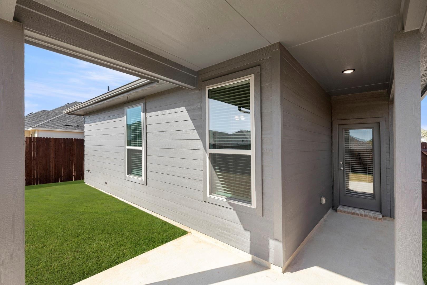 1713 Meadow Crest Drive Aubrey TX 76227