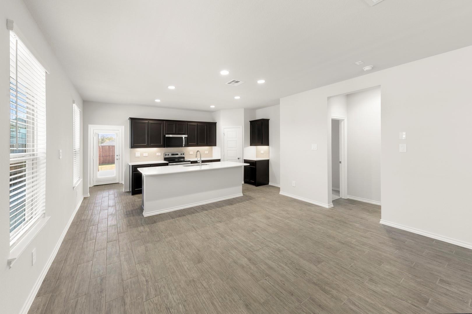 1713 Meadow Crest Drive Aubrey TX 76227