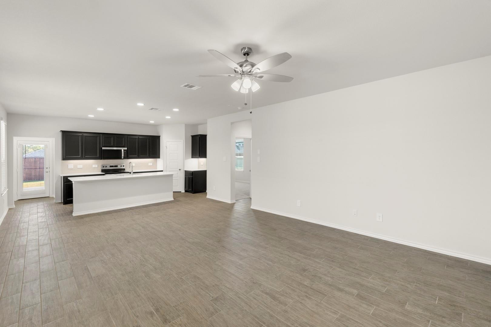 1713 Meadow Crest Drive Aubrey TX 76227