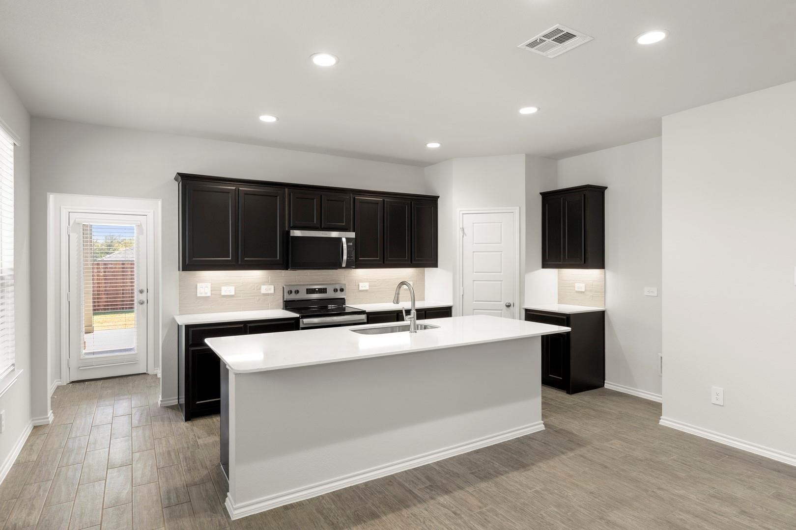 1713 Meadow Crest Drive Aubrey TX 76227
