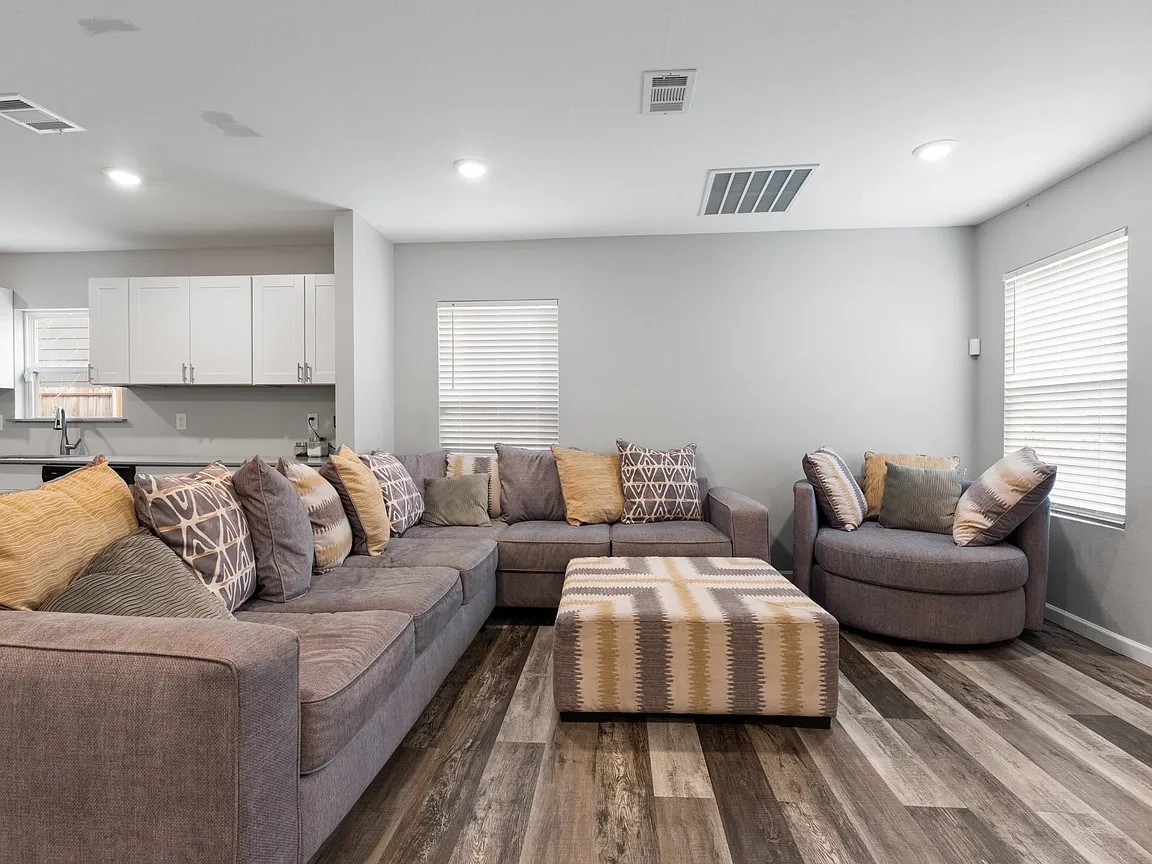 2819 Alabama Avenue Dallas TX 75216
