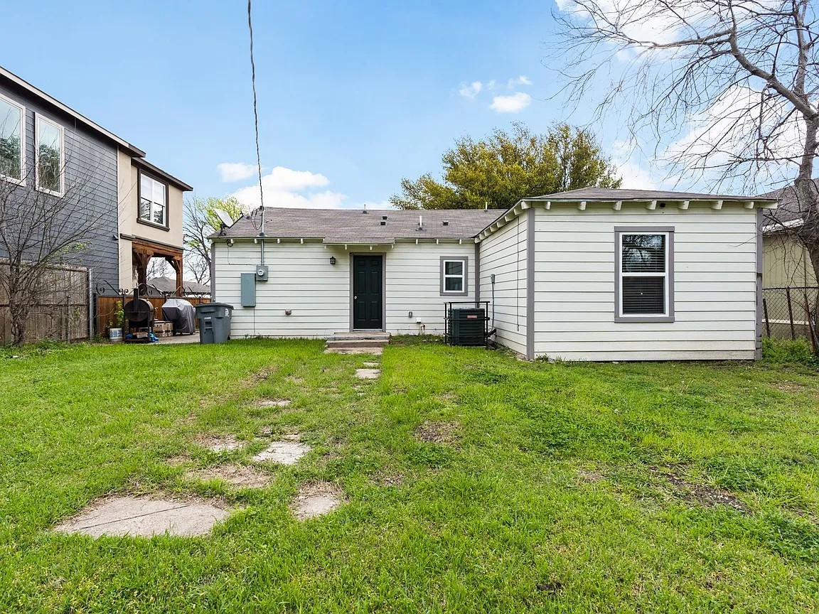 2819 Alabama Avenue Dallas TX 75216