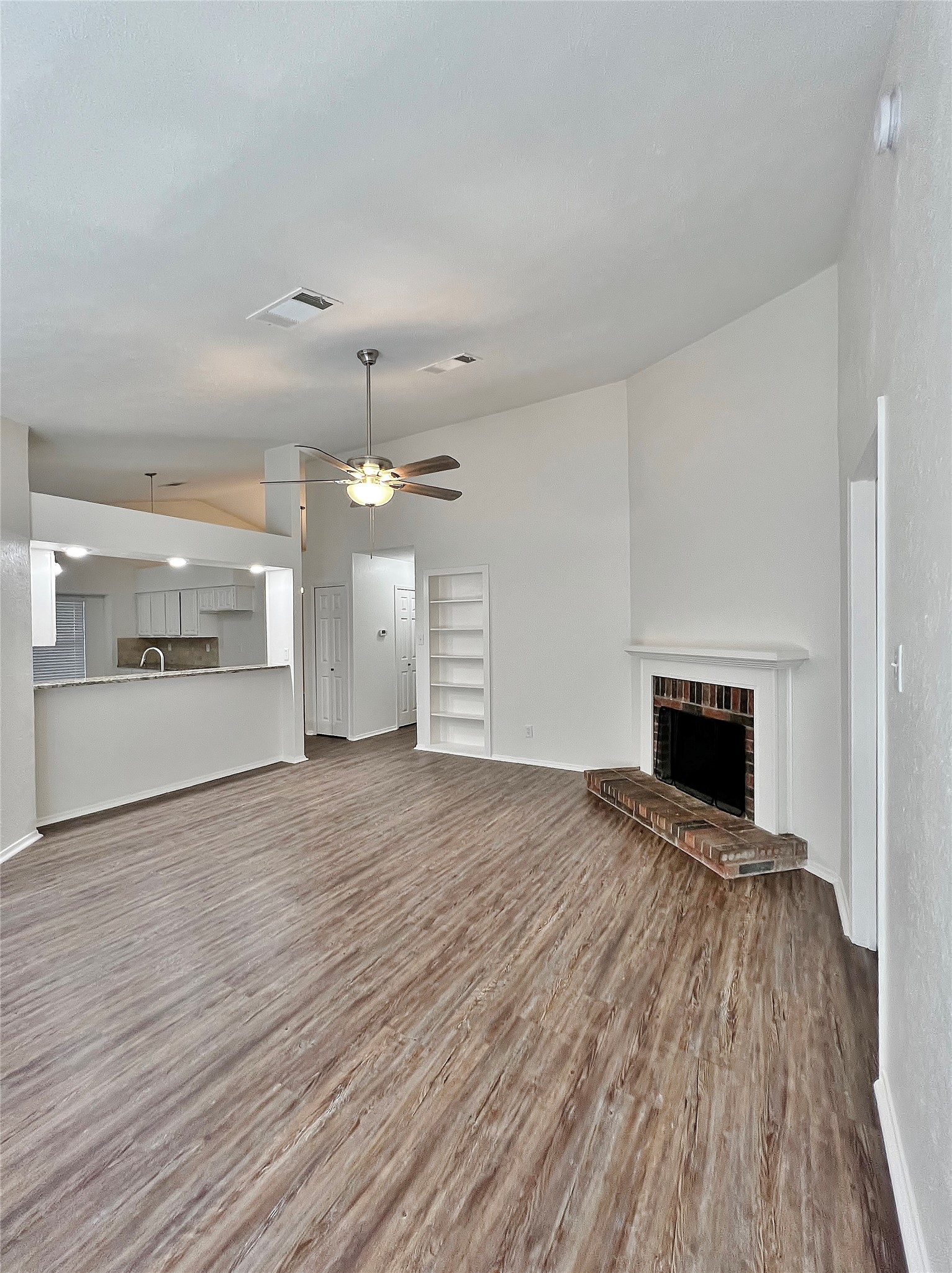 1028 Whitewater Trail Desoto TX 75115