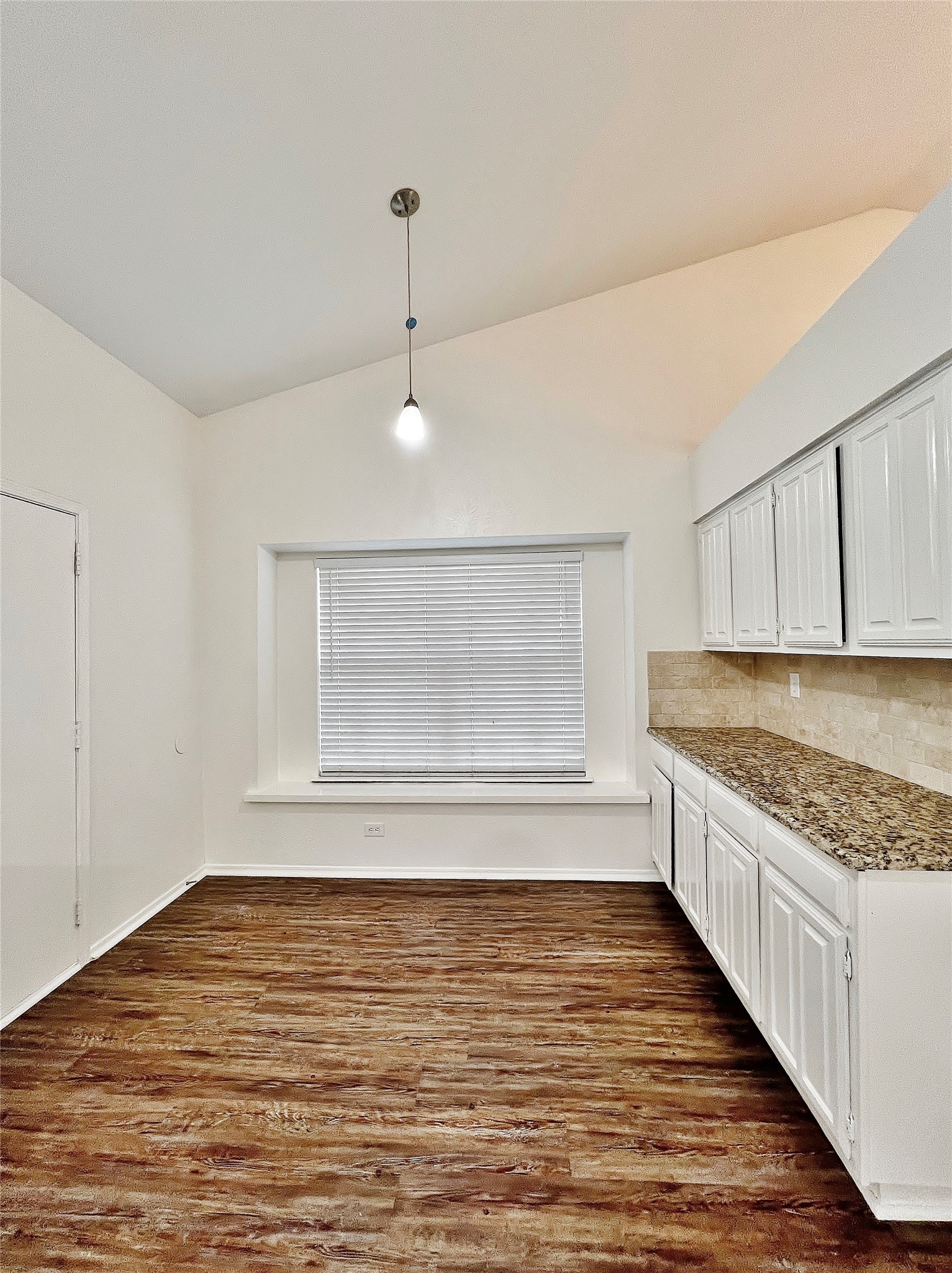 1028 Whitewater Trail Desoto TX 75115
