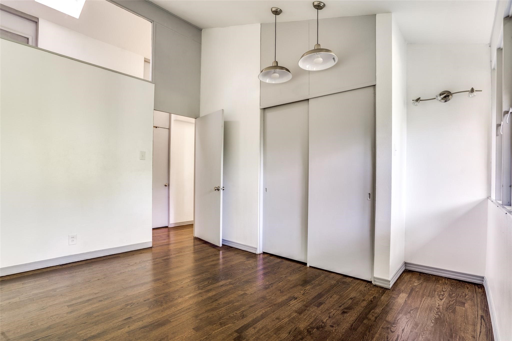 6916 Forest Lane Dallas TX 75230
