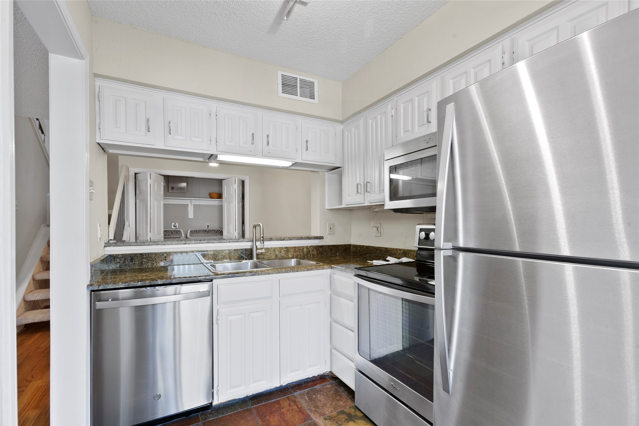 5200 Martel Avenue Dallas TX 75206