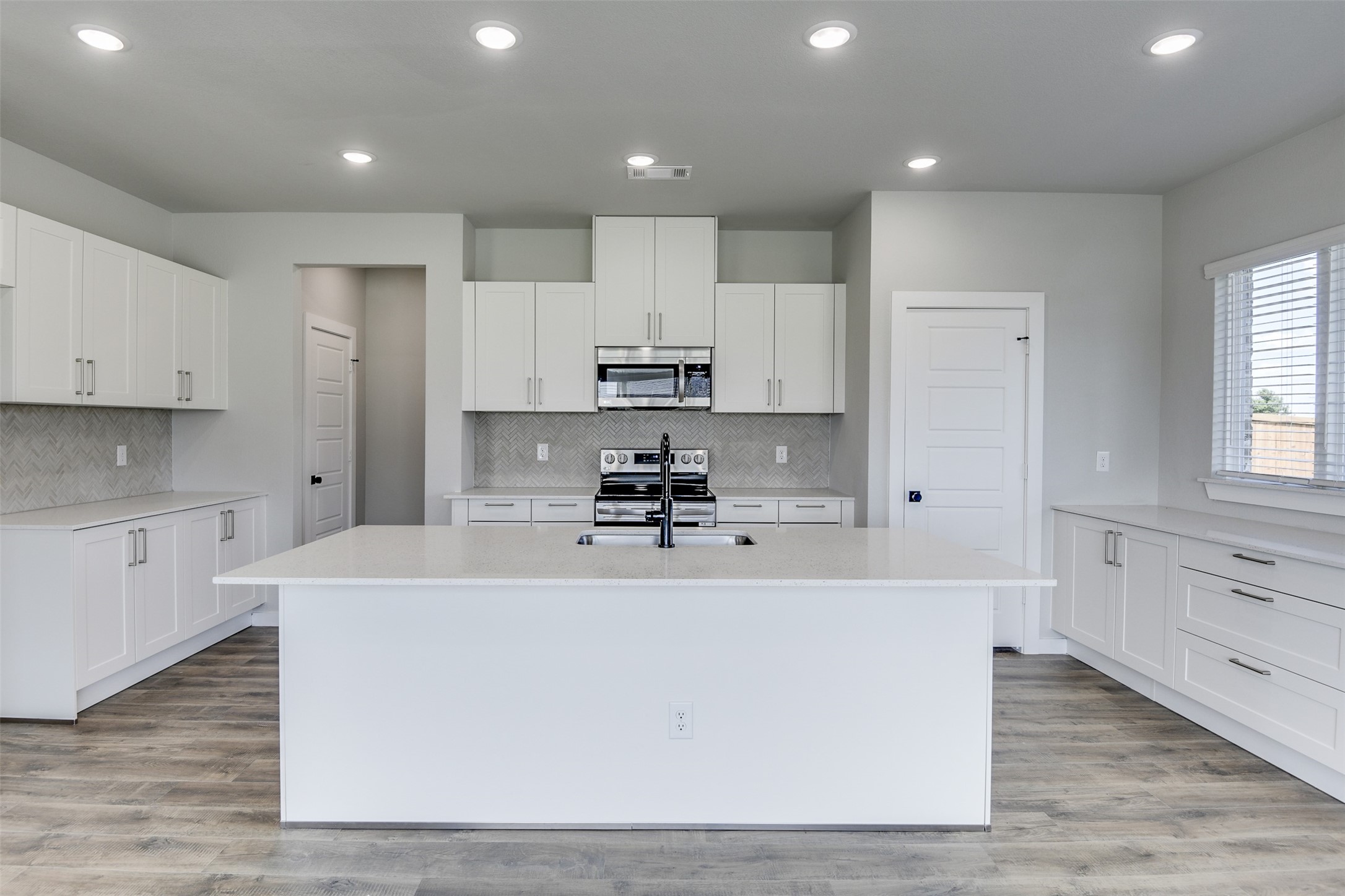 6832 Florence Drive Midlothian TX 76065