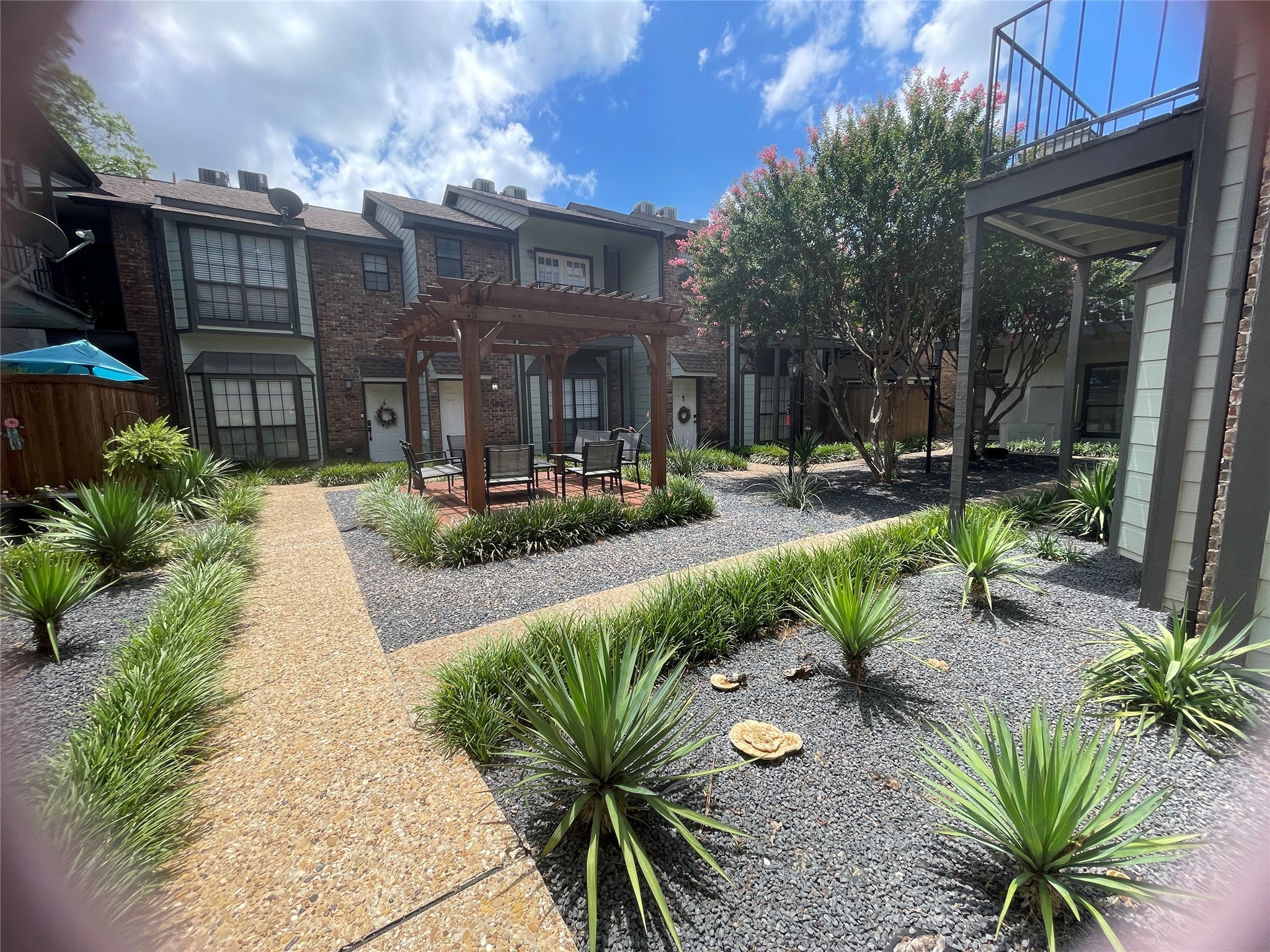 3904 Rawlins Street Dallas TX 75219