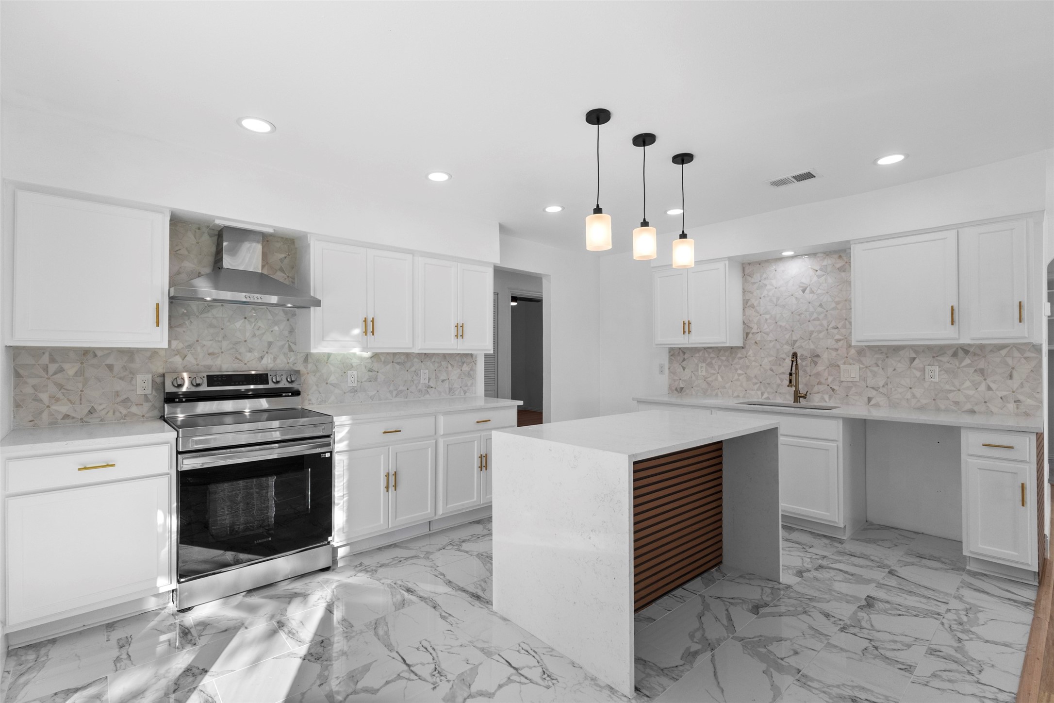 1003 Bellflower Court Carrollton TX 75007