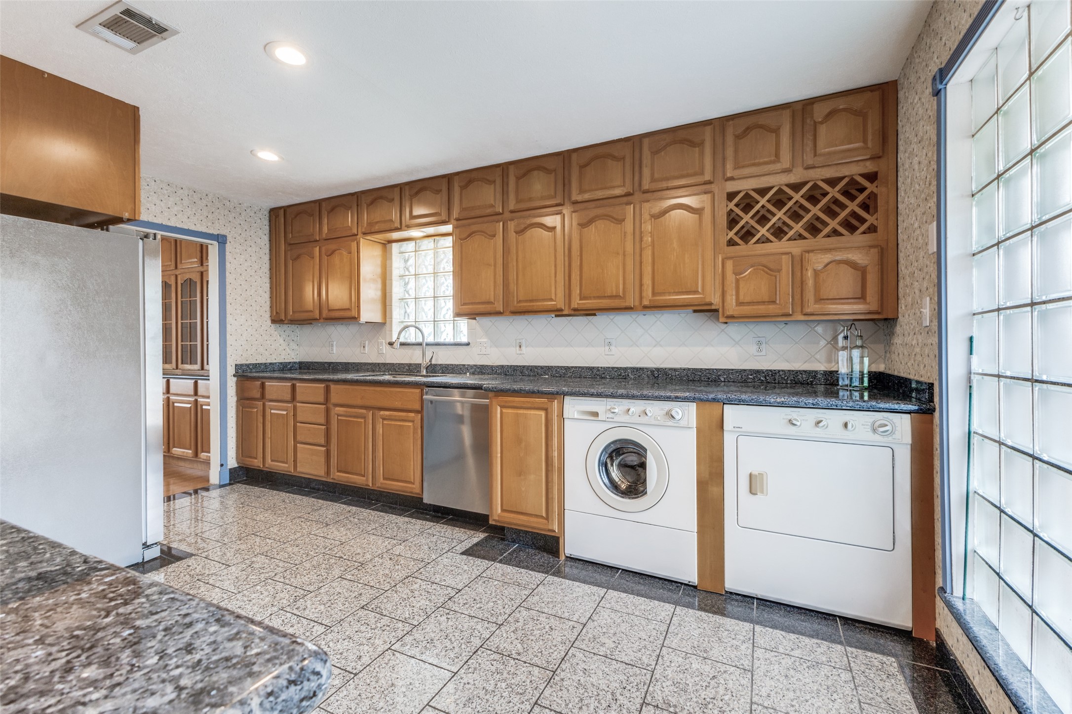 9210 Larchwood Drive Dallas TX 75238