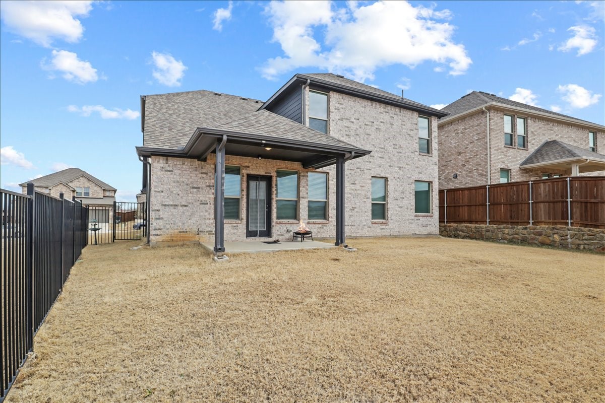5321 Waterview Court Haltom City TX 76137