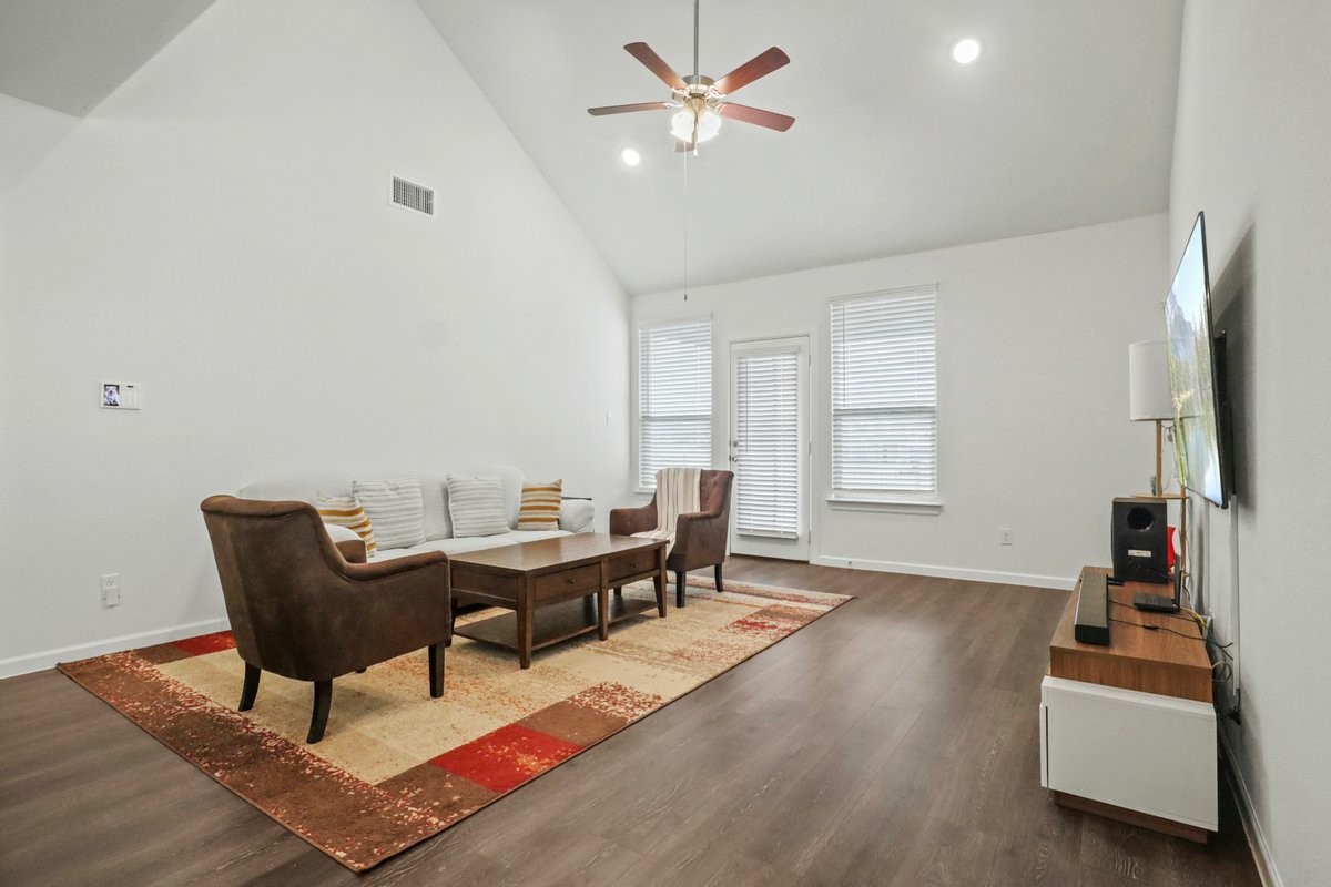5321 Waterview Court Haltom City TX 76137