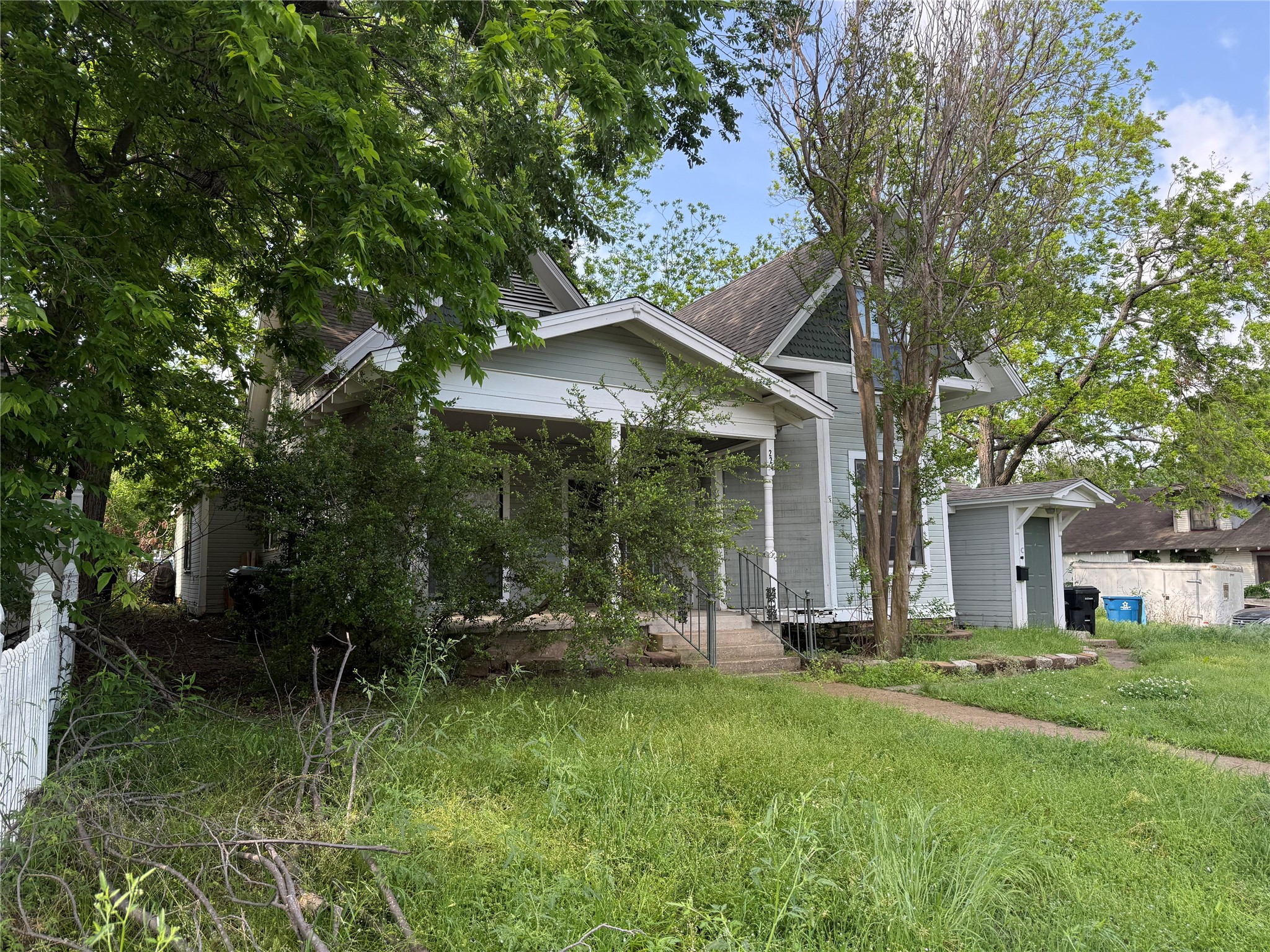 224 W Hull Street Denison TX 75020
