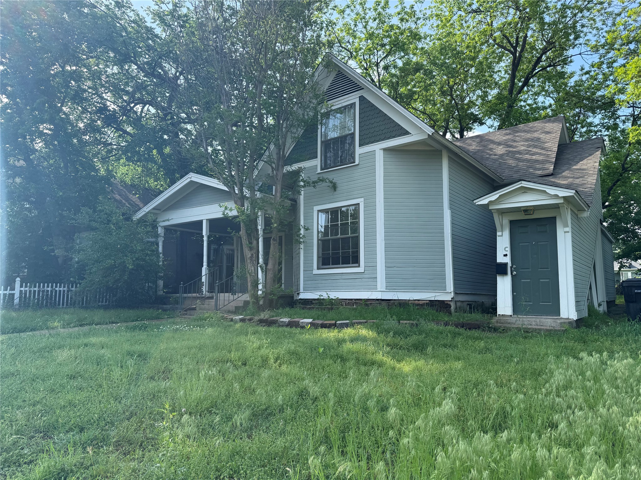 224 W Hull Street Denison TX 75020