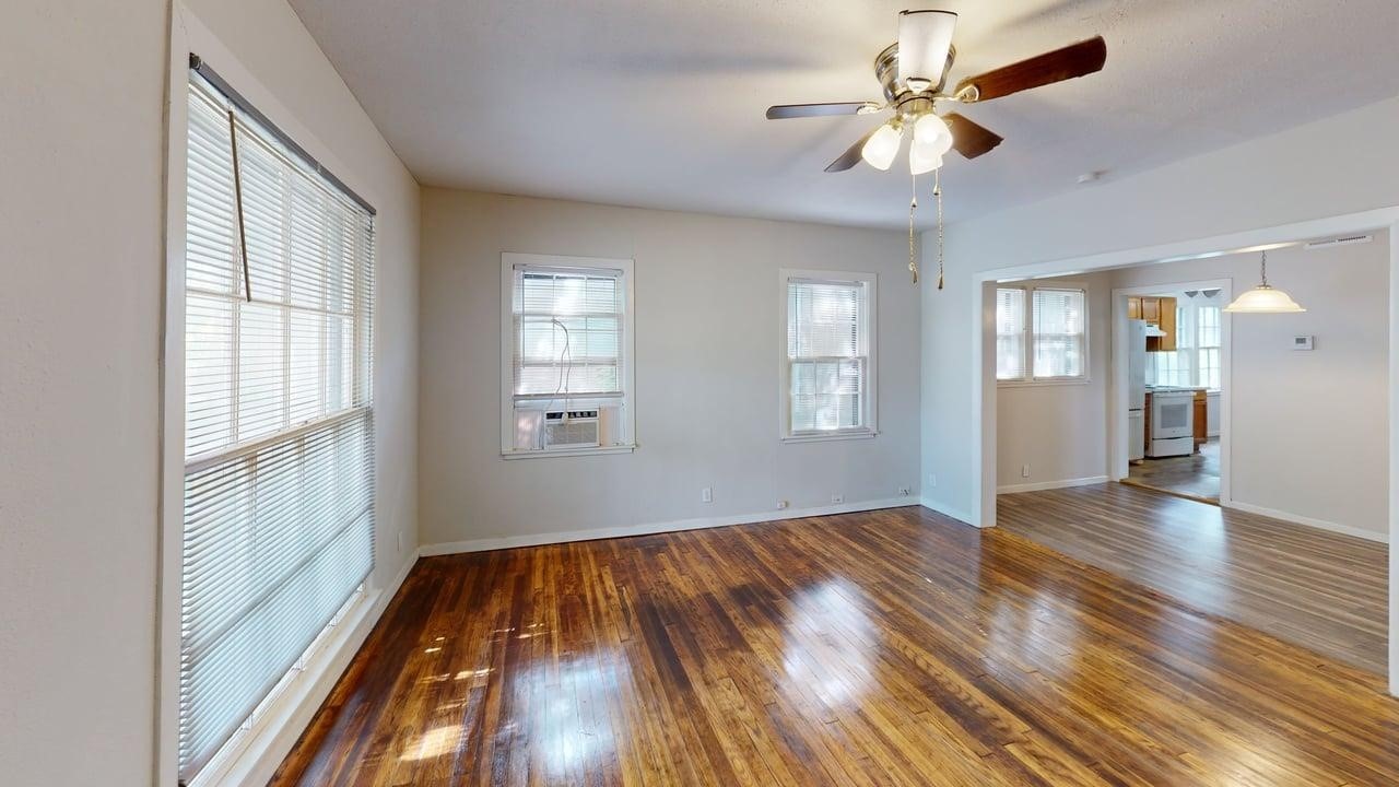 224 W Hull Street Denison TX 75020