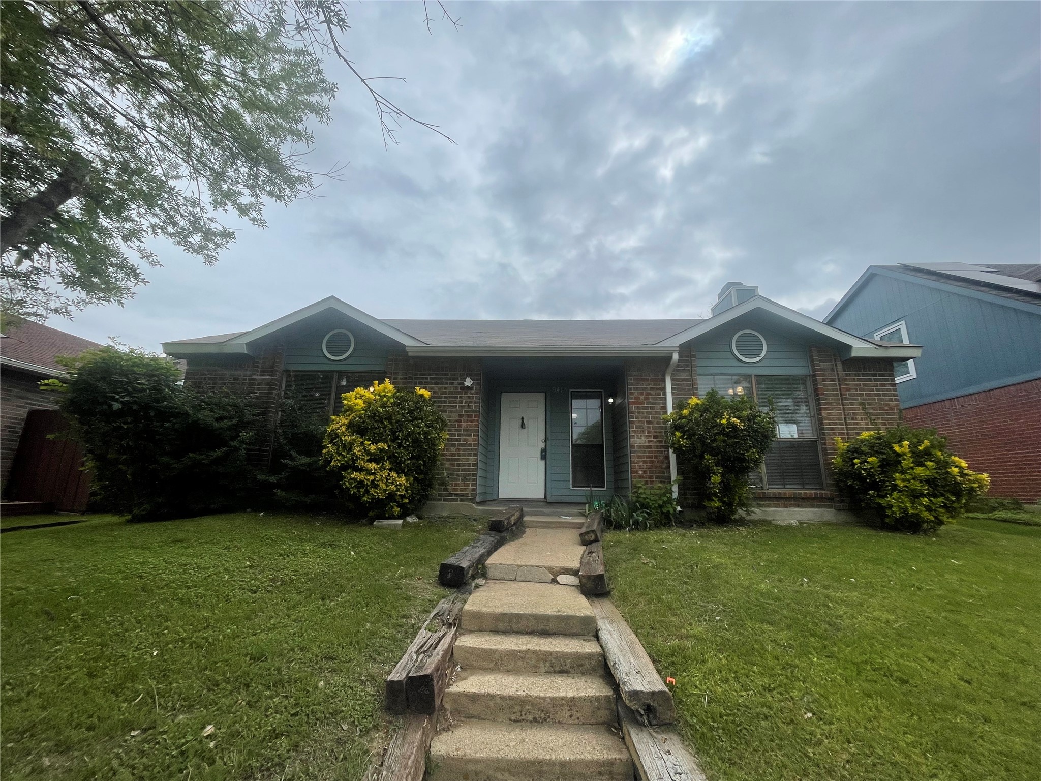 9415 Rutherglen Drive Dallas TX 75227